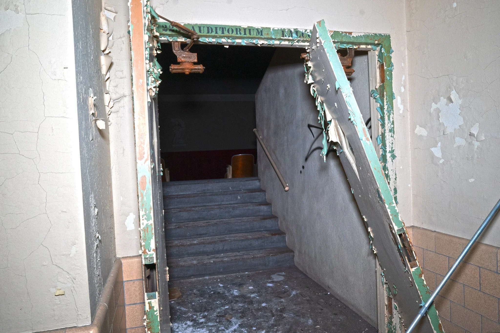 auditorium balcony entrance
