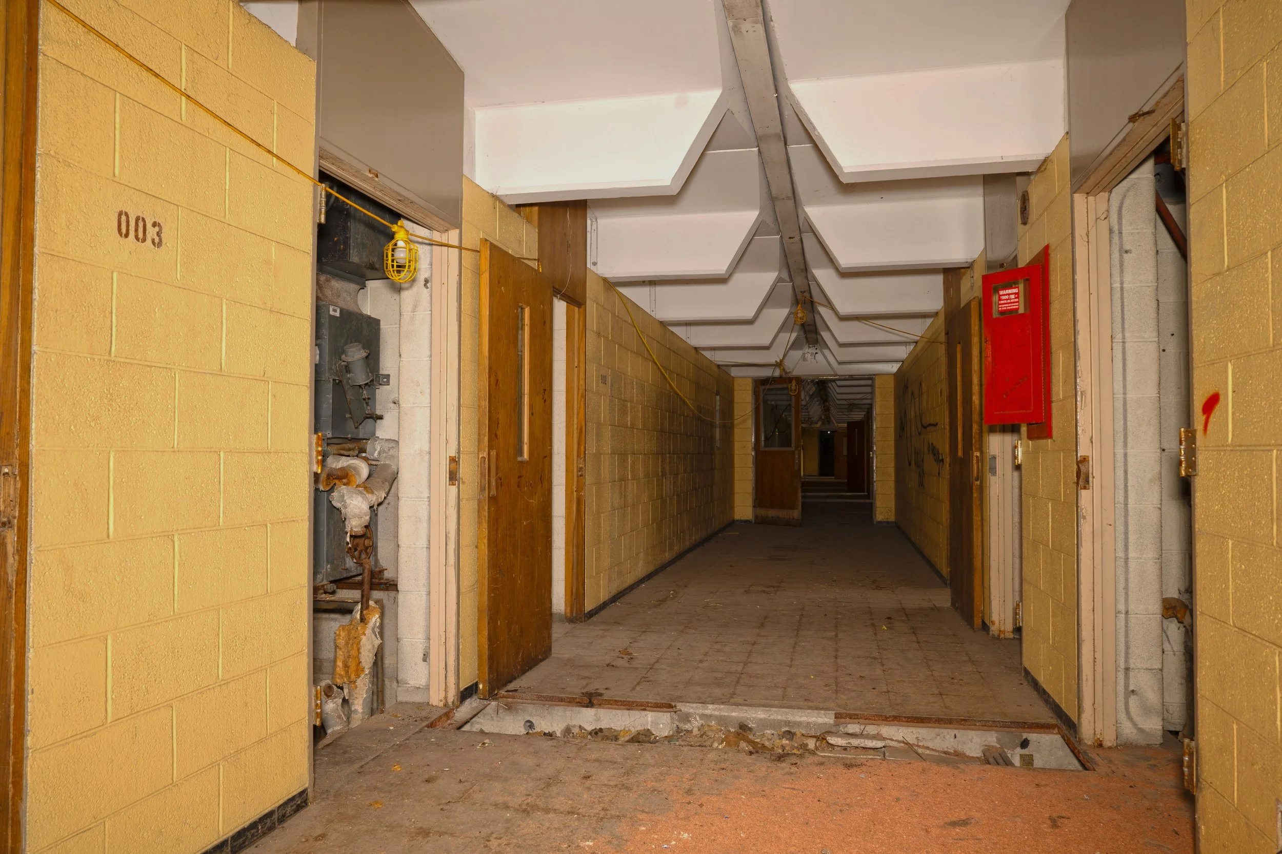 1961 addition hallway shot 6