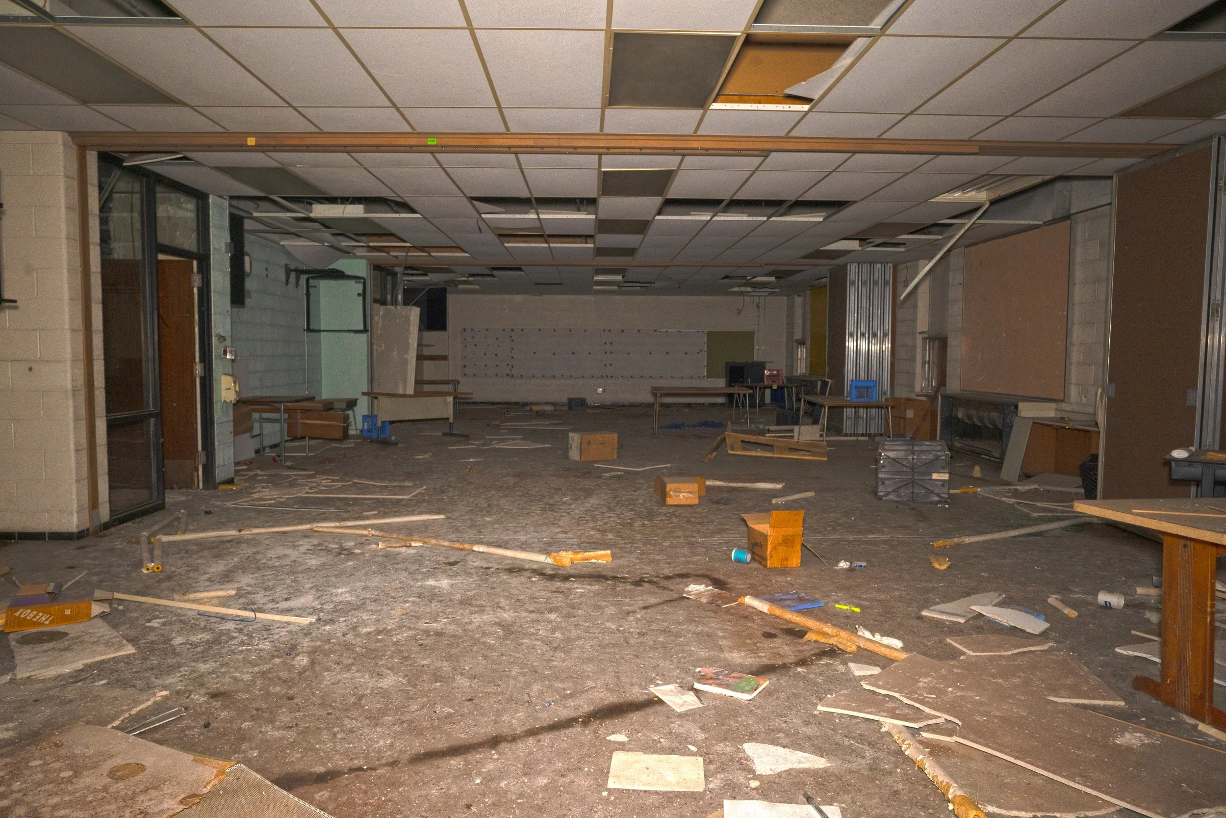 In the 1969 addition a special education room is present on the 2nd floor featuring a large room with dividers in the middle 