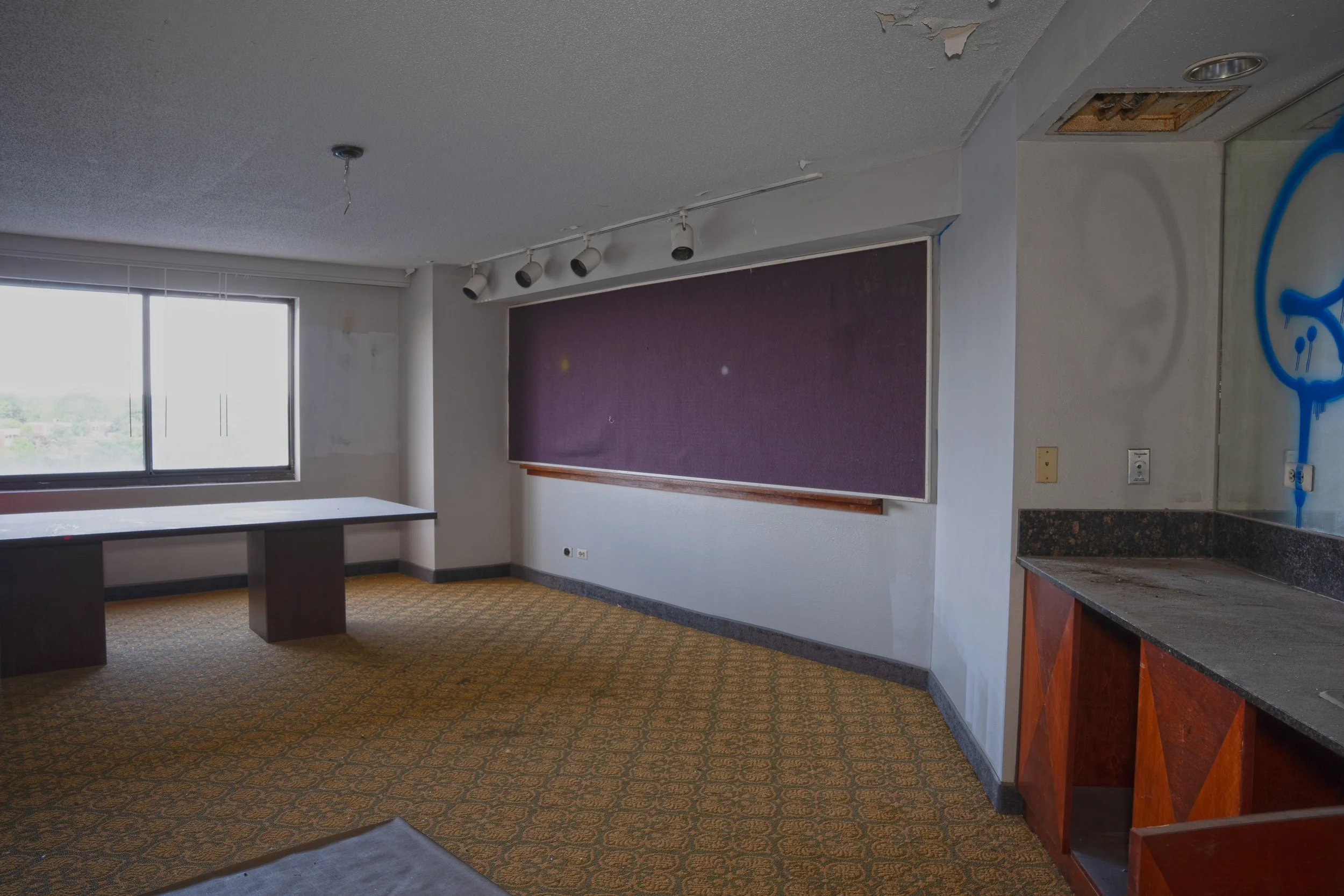 5th floor hotel room in the corner