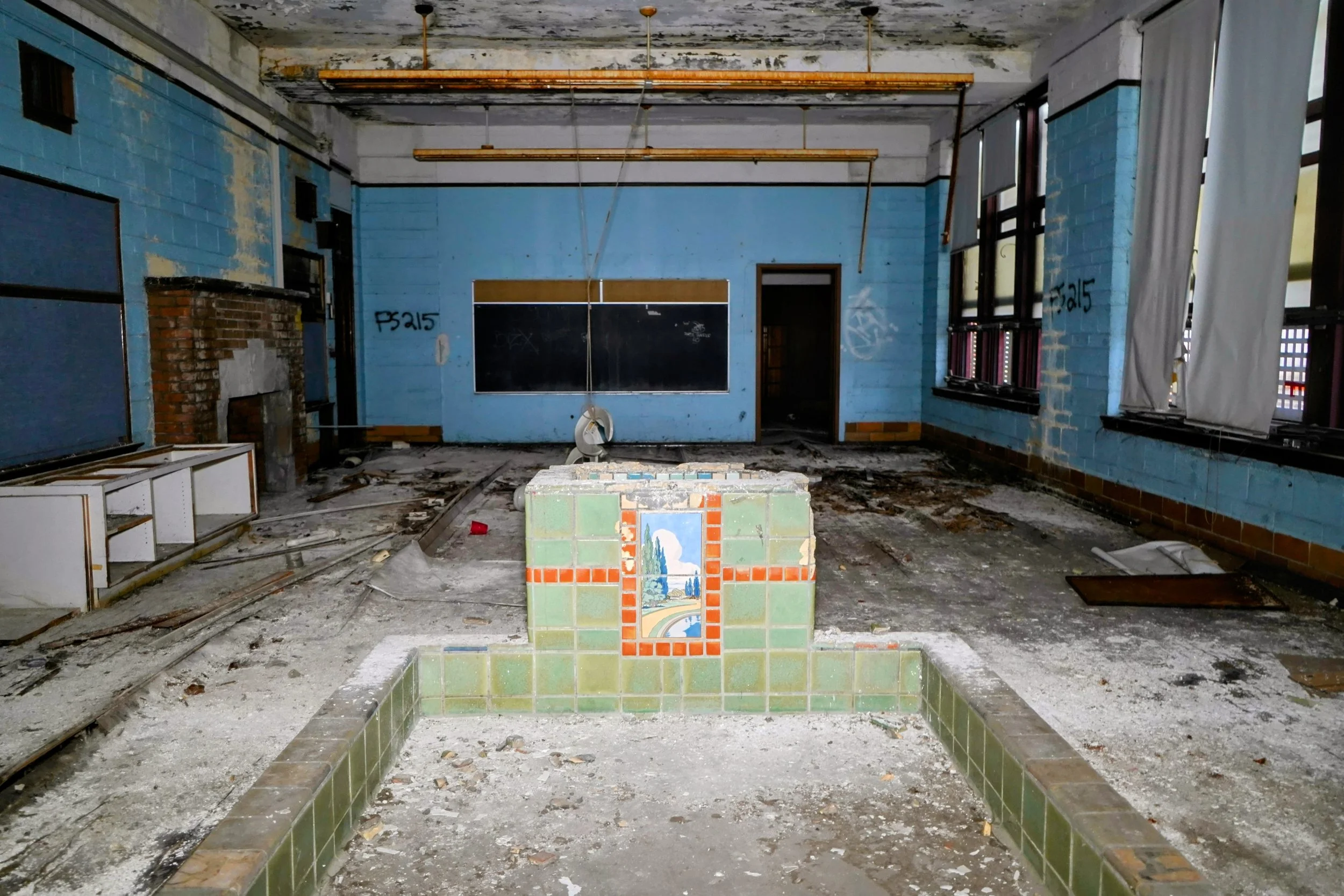 Kindergarten room shot 3 (tile basin in room)