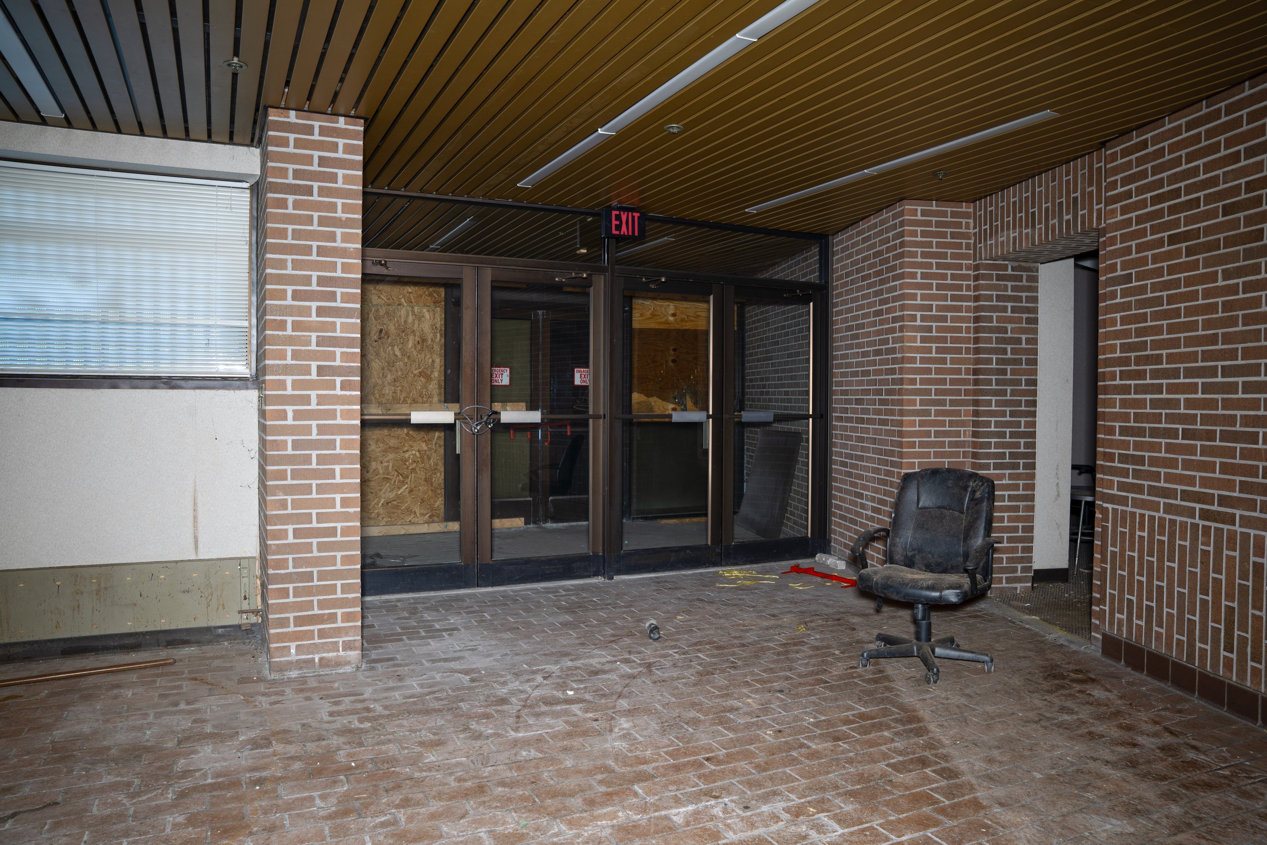 The 2nd entrance more main entrance facing Jefferson 