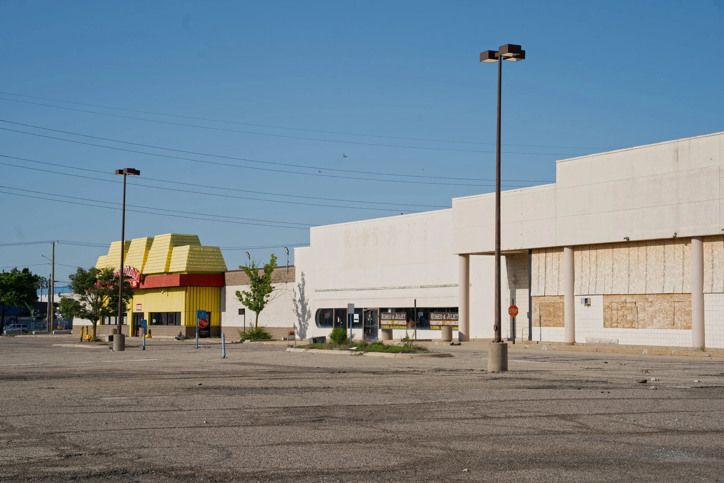 Not a single store in Bel-Air is open