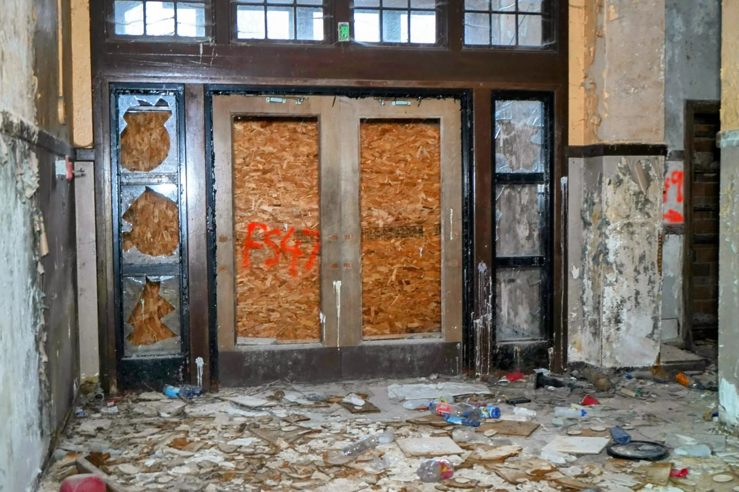 Entrance to the school from North Wing