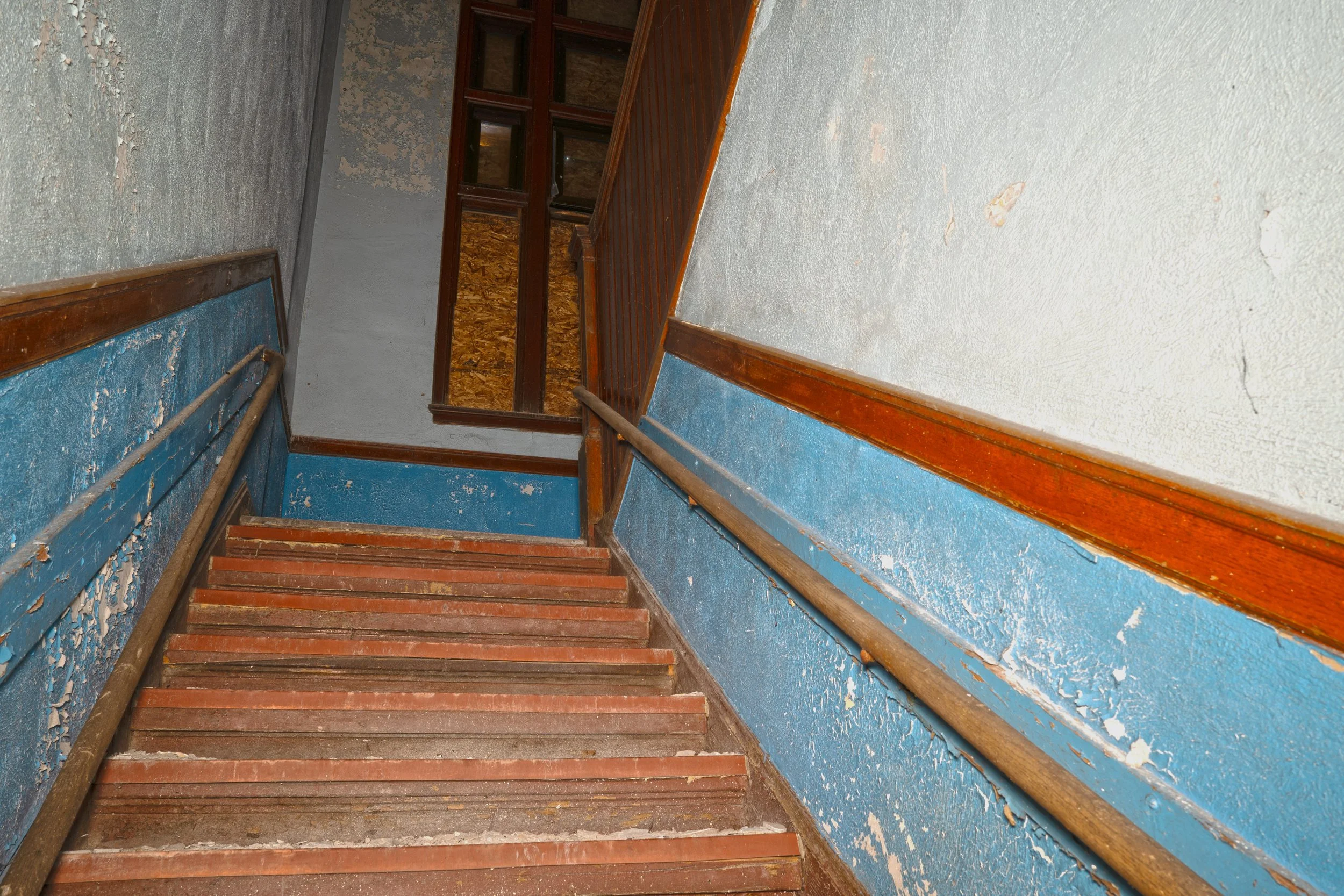 staircase leading to 2nd floor 