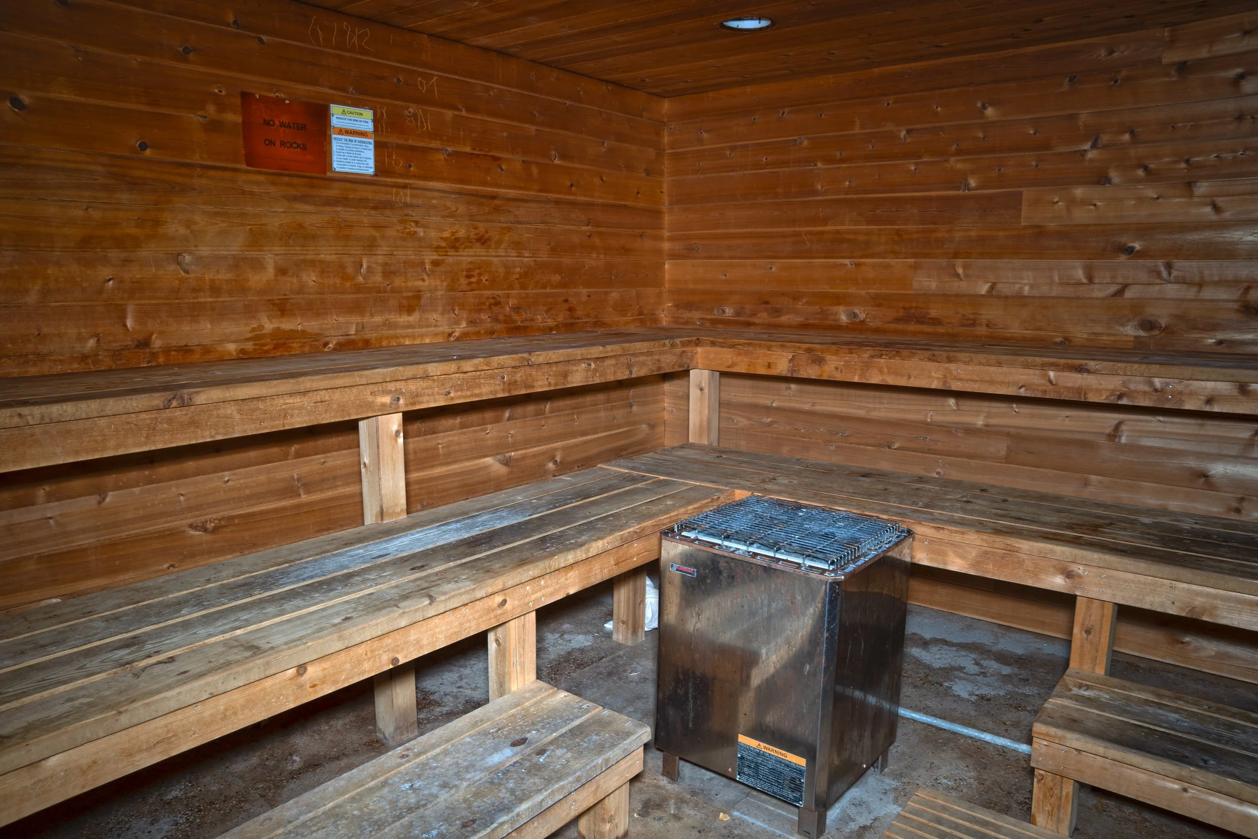 that same suana room