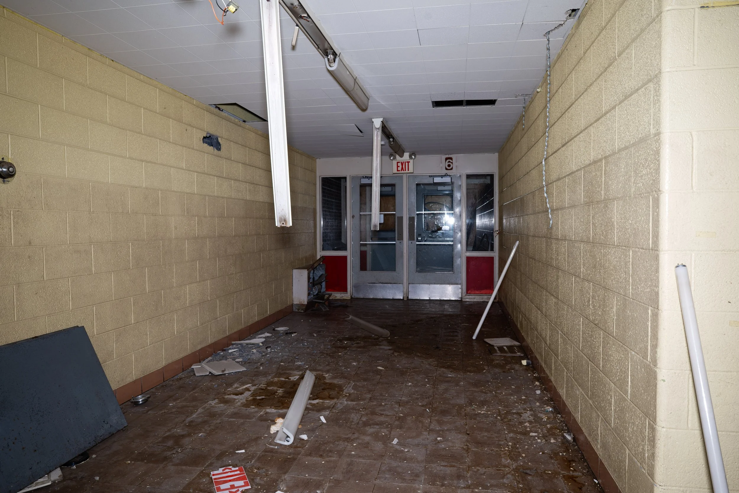 Common area corridor in Campbell shot 5 (Entrance 6)