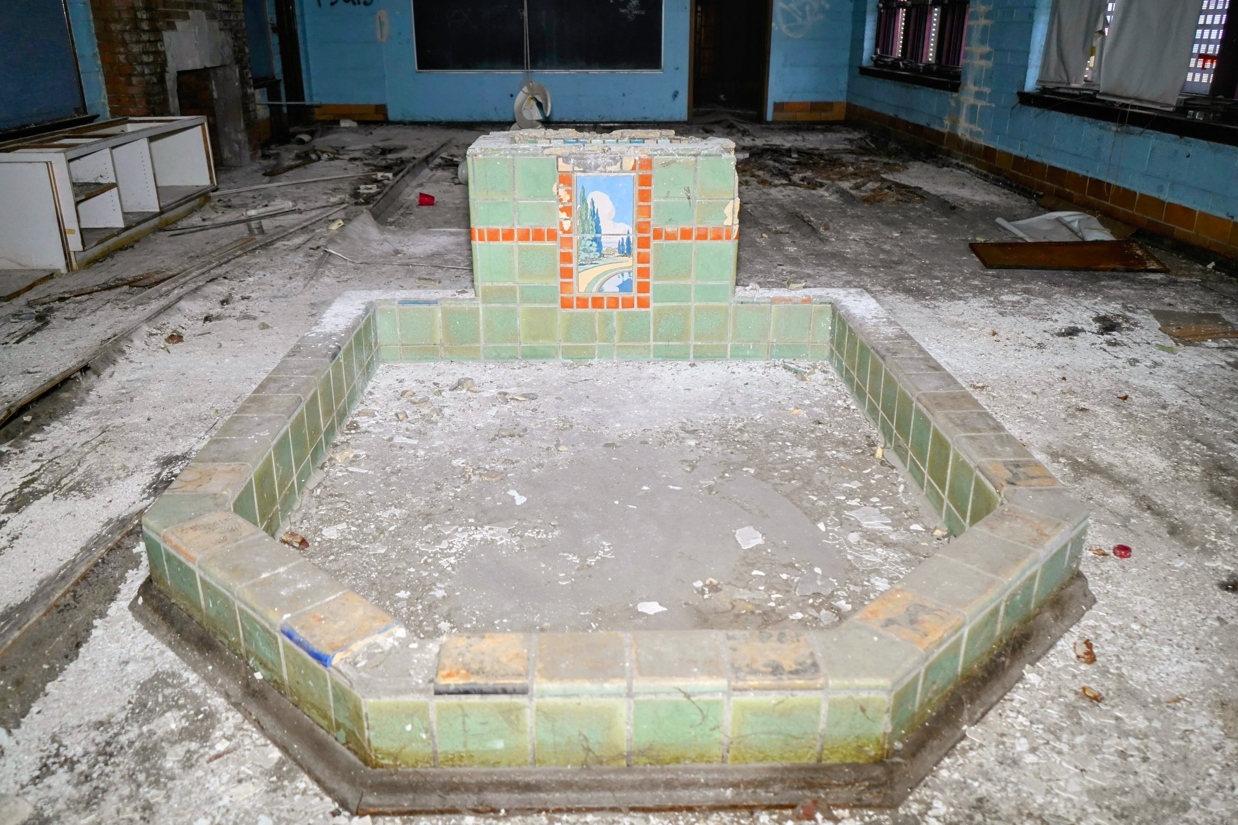 Kindergarten room shot 2 (Tile basin)