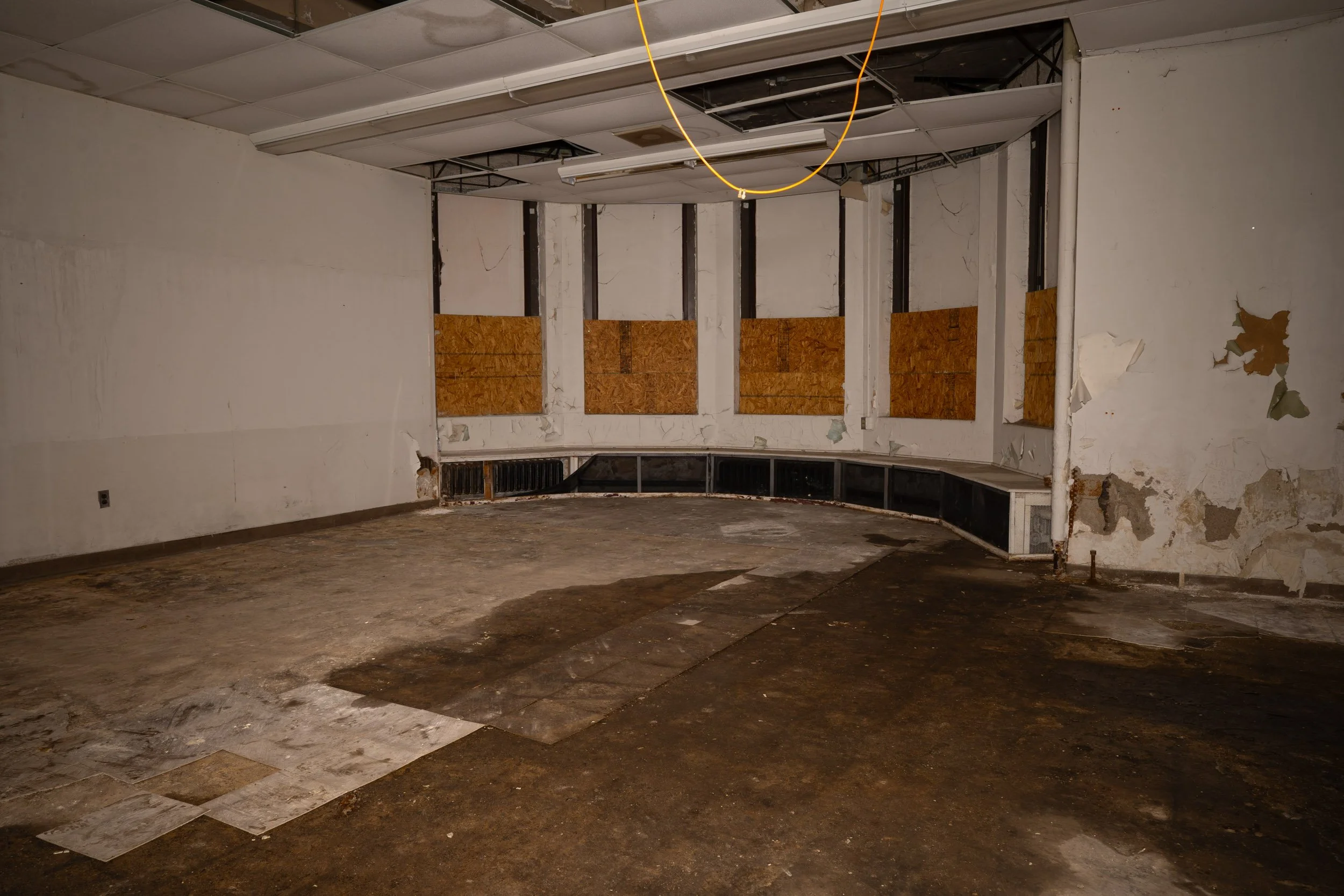 The room next to it also features a bay window however the room is not as decorated