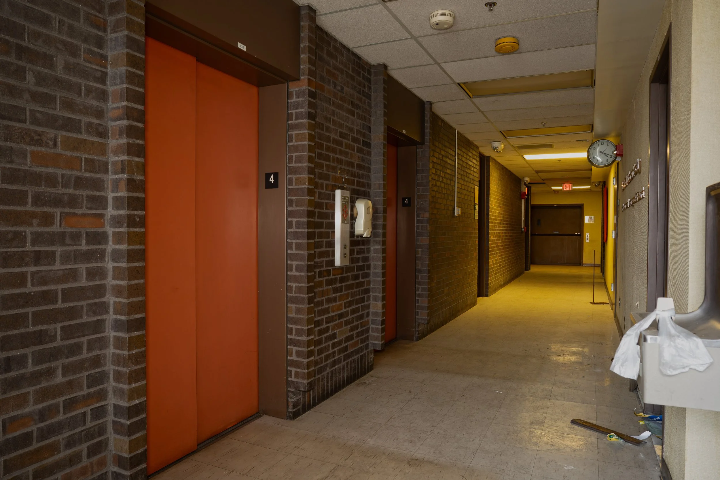 4th floor hallway nearby elevator section