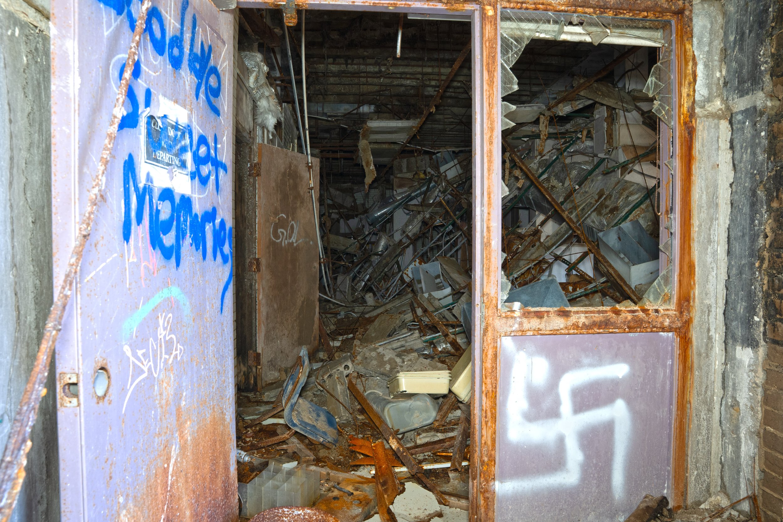 1st floor corrdior covered in debris