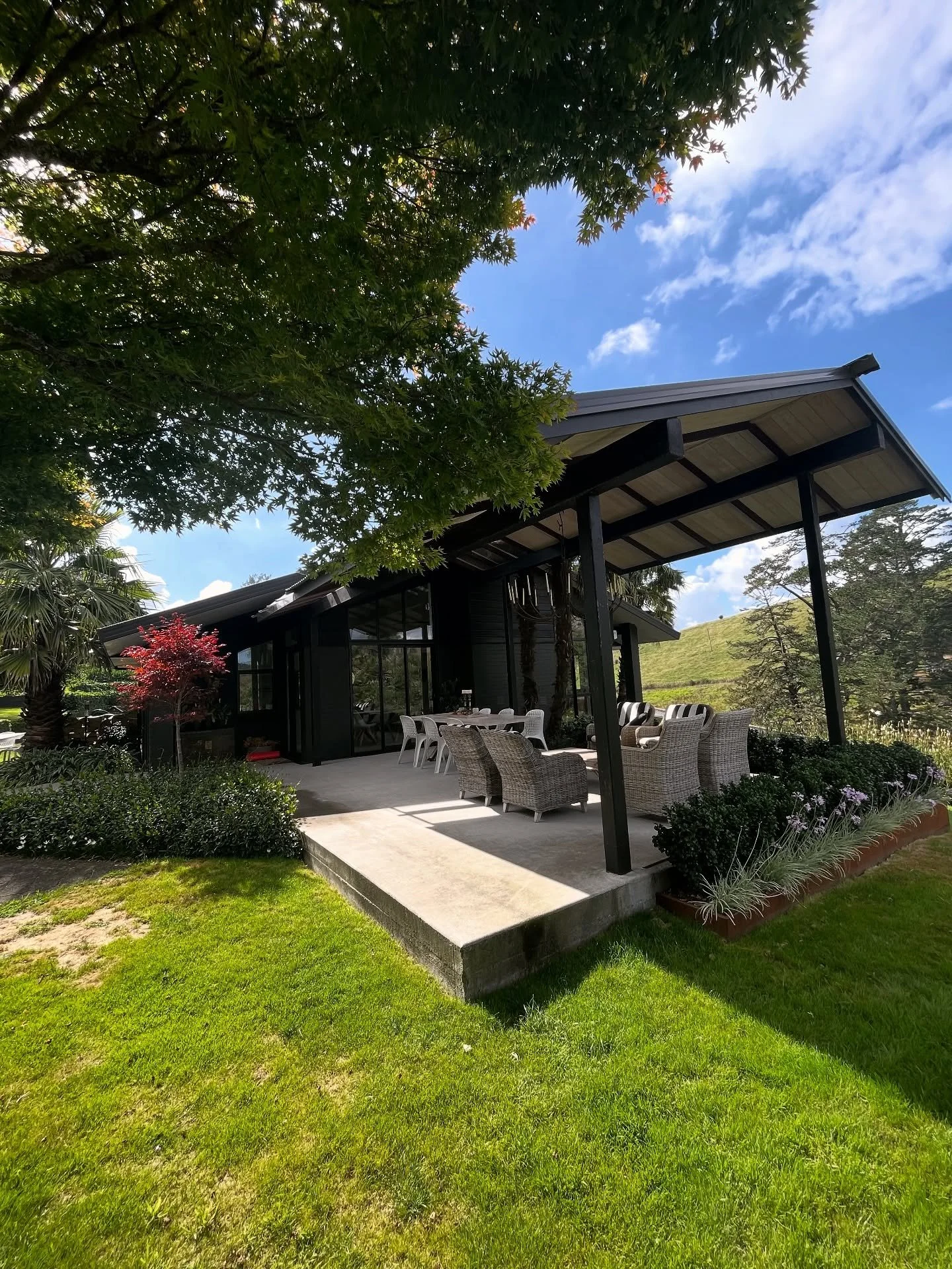 🌿 Full House Joinery Replacement &ndash; Rural Refresh! 🏡

Our team completed a full house joinery replacement on this beautiful rural property and what a transformation it&rsquo;s been! ✨

The new joinery has not only given the home a fresh, moder