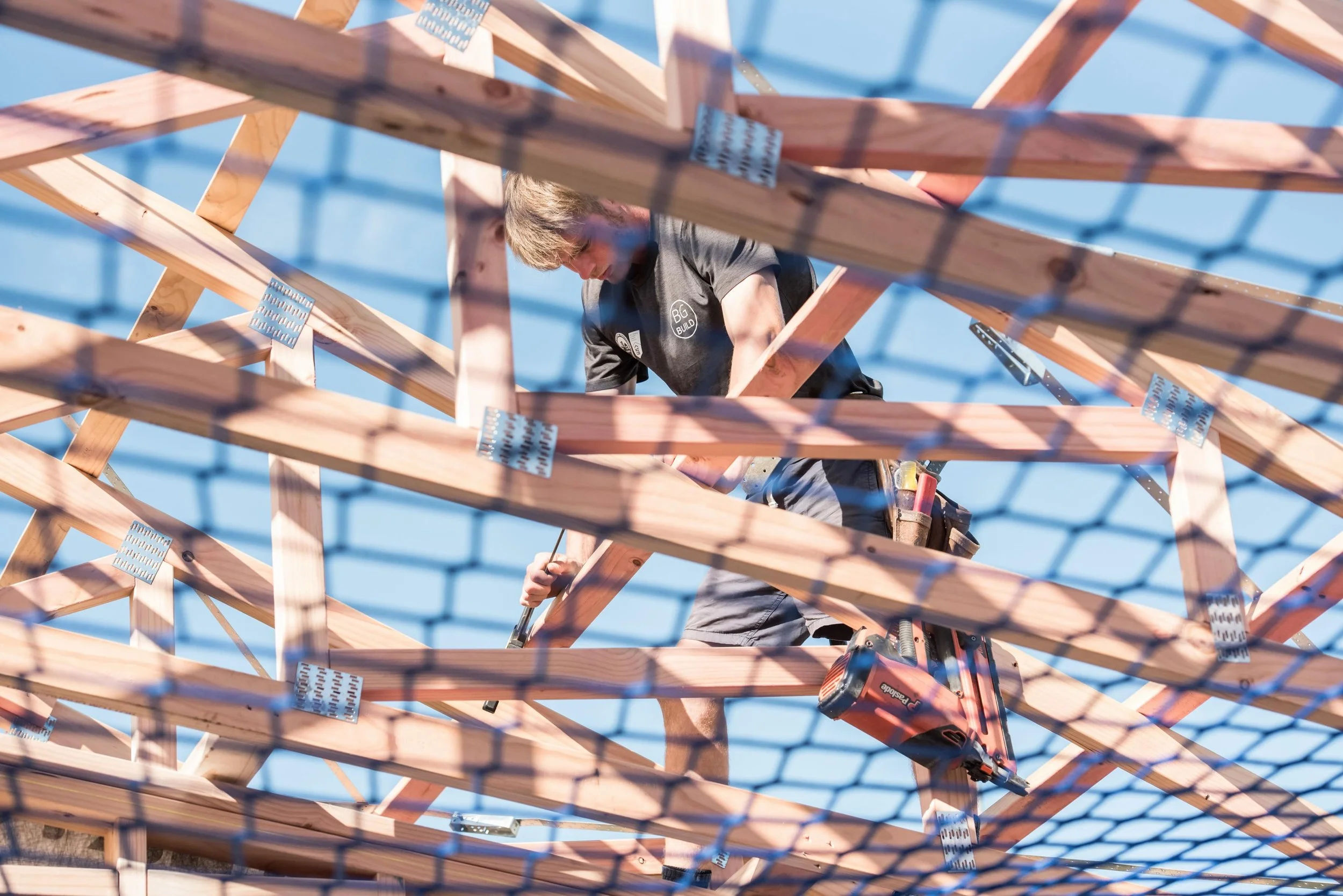 A throwback to blue skies and framing days from the early stages of a new build in Papamoa ☀️