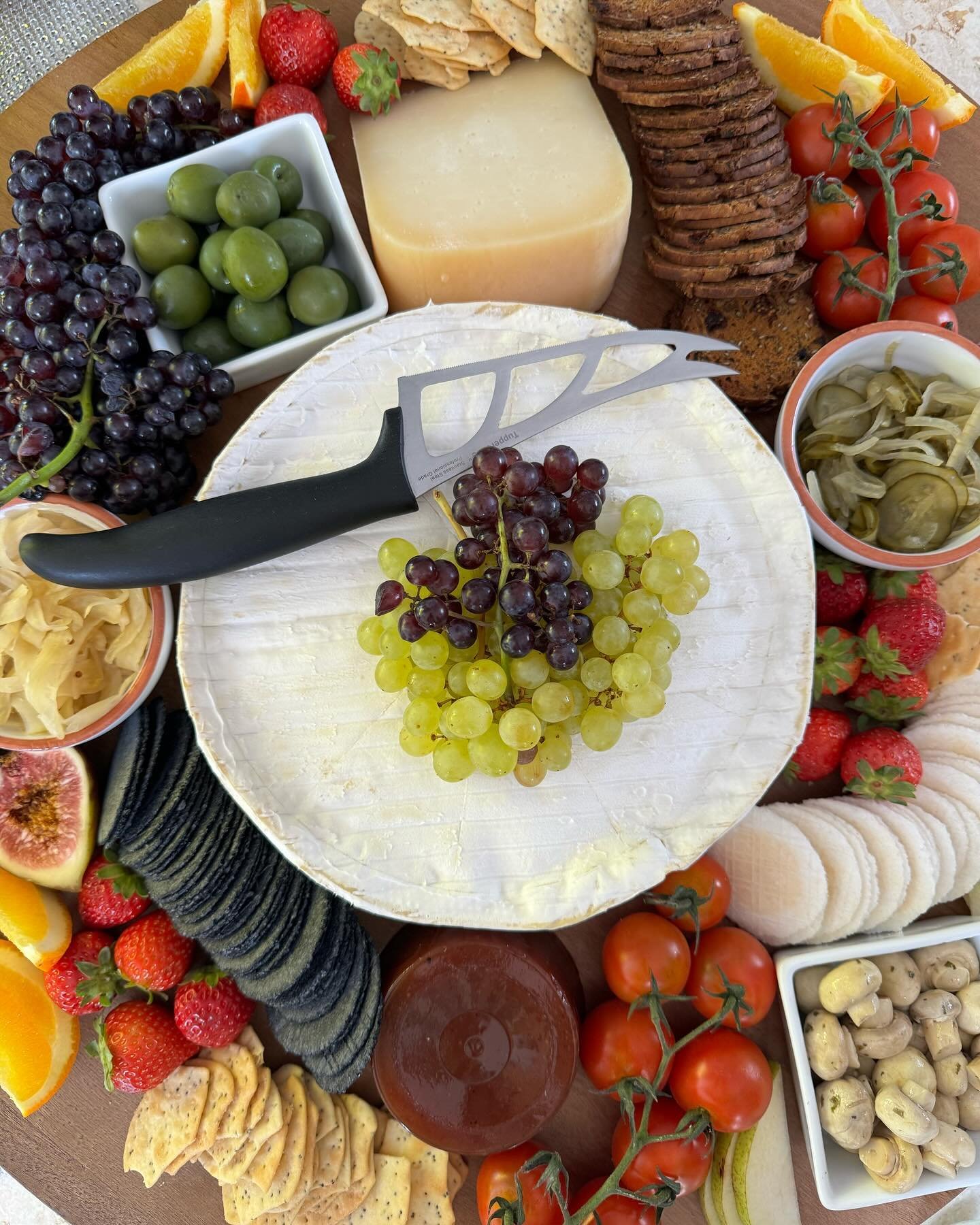 Party season is fast approaching 🍾 Blood Orange can cater for any type of event with our extensive catering menus of finger food, salads and grazing platters.

Visit our website or send us an email to see how we can help!
Info@bloodorange.net.au

#c