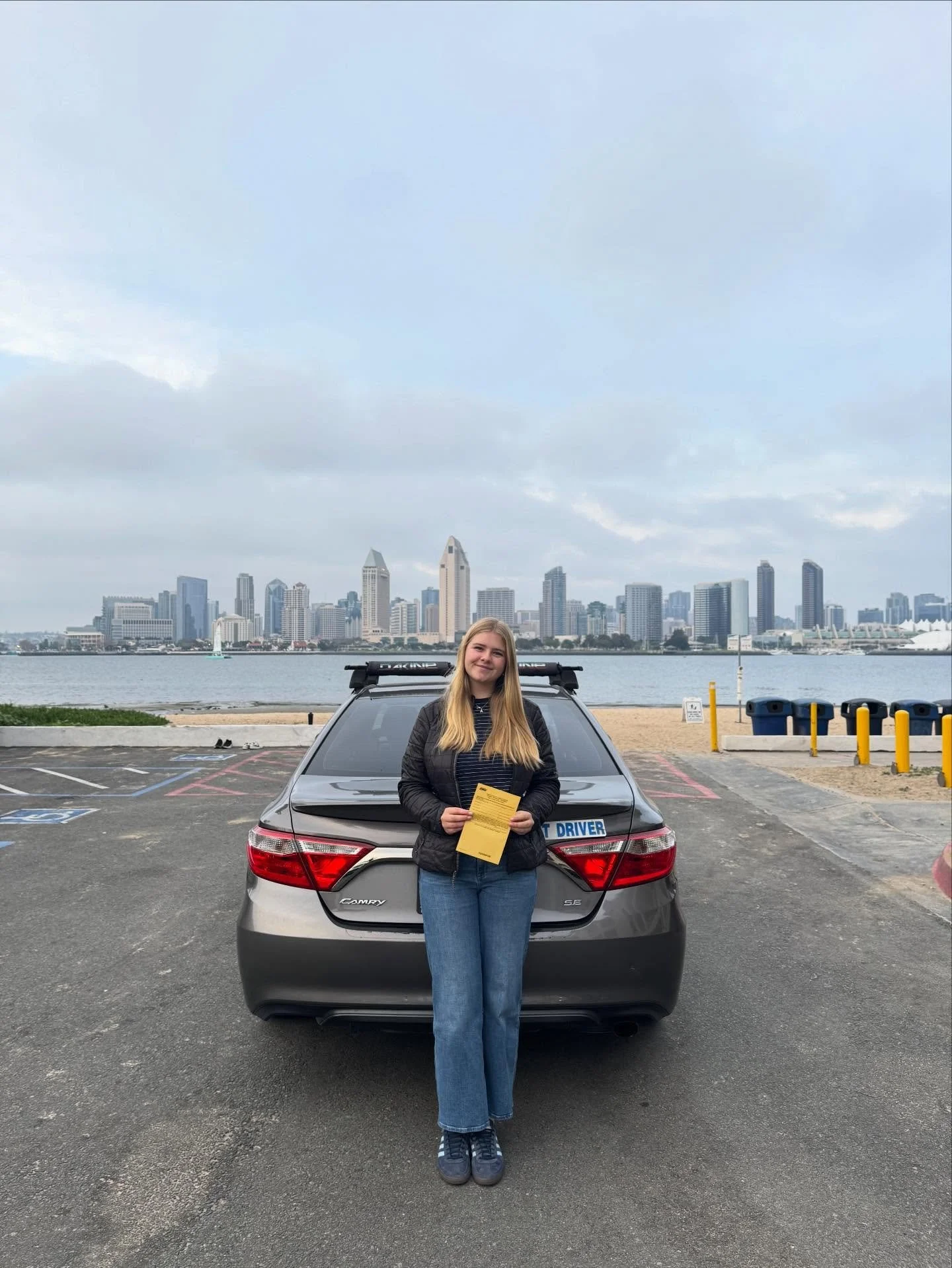 Behind the wheel driving training lessons complete 🚙🌬️ #6hrsBTW if you need drivers head or behind the wheel text or DM and ask for Audrey.