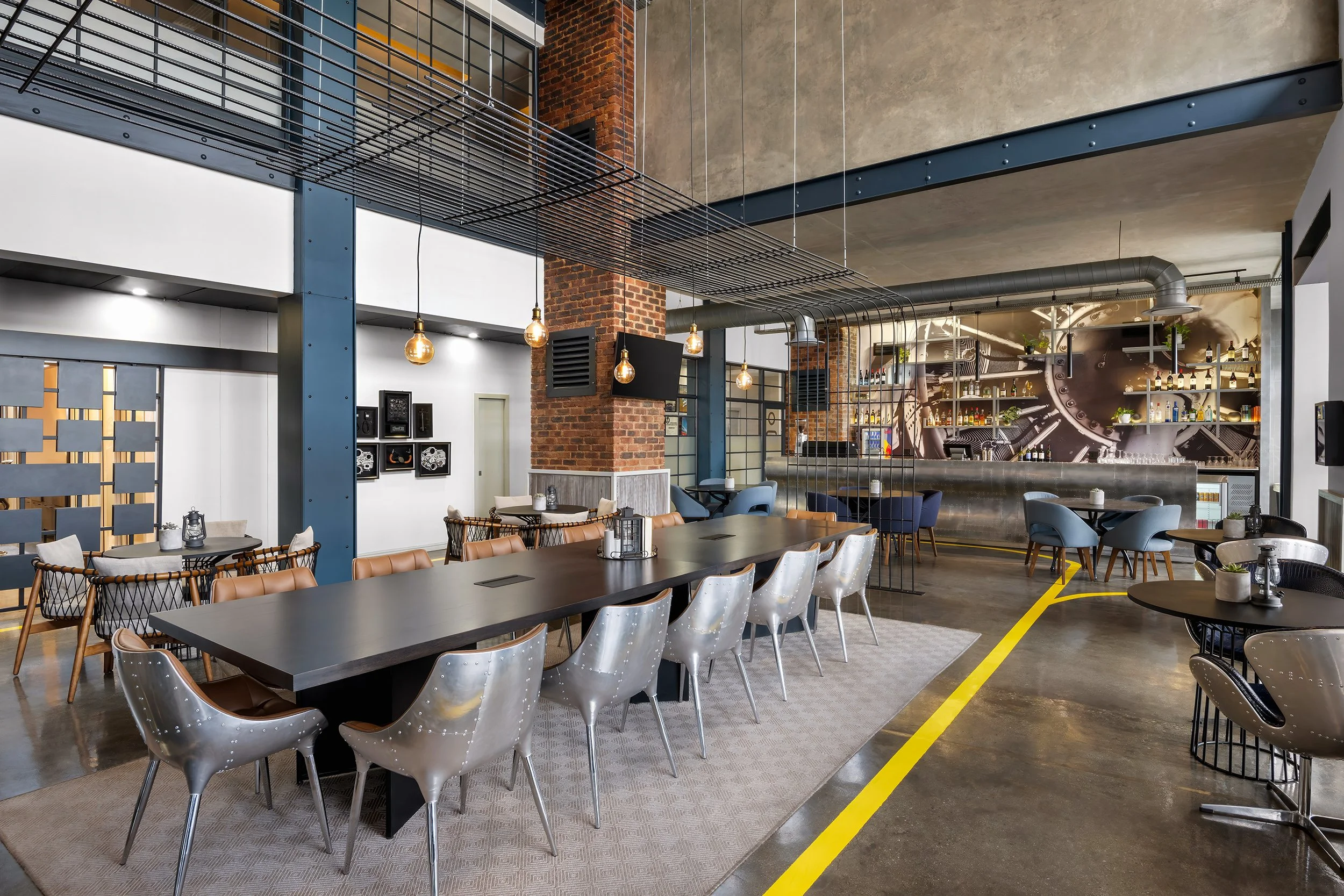 PH_JNBOR_Bar_Multifunctional_Table_01.jpg