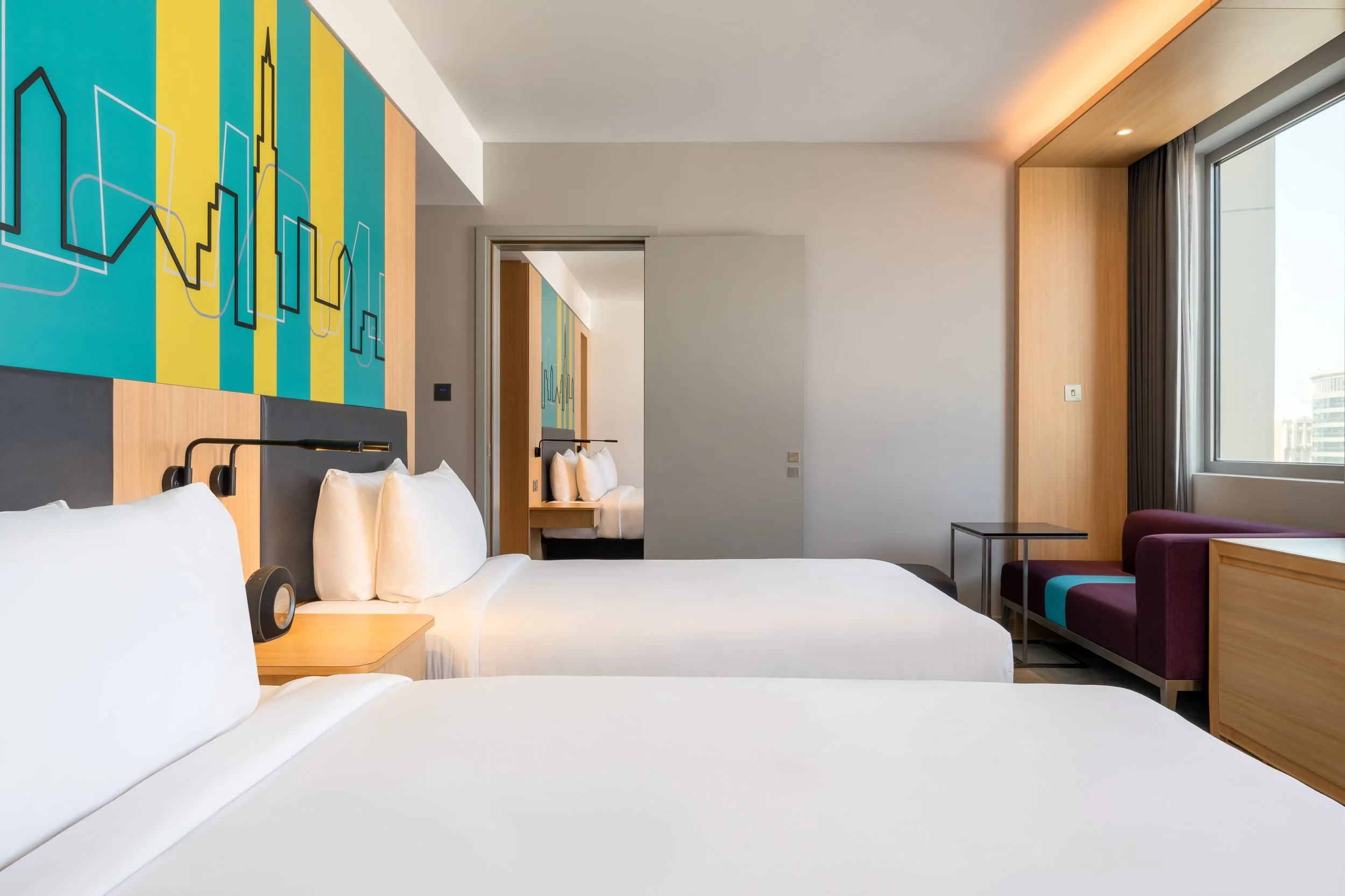 ALF_DXBDE_Room_Aloft_Family_1.jpg