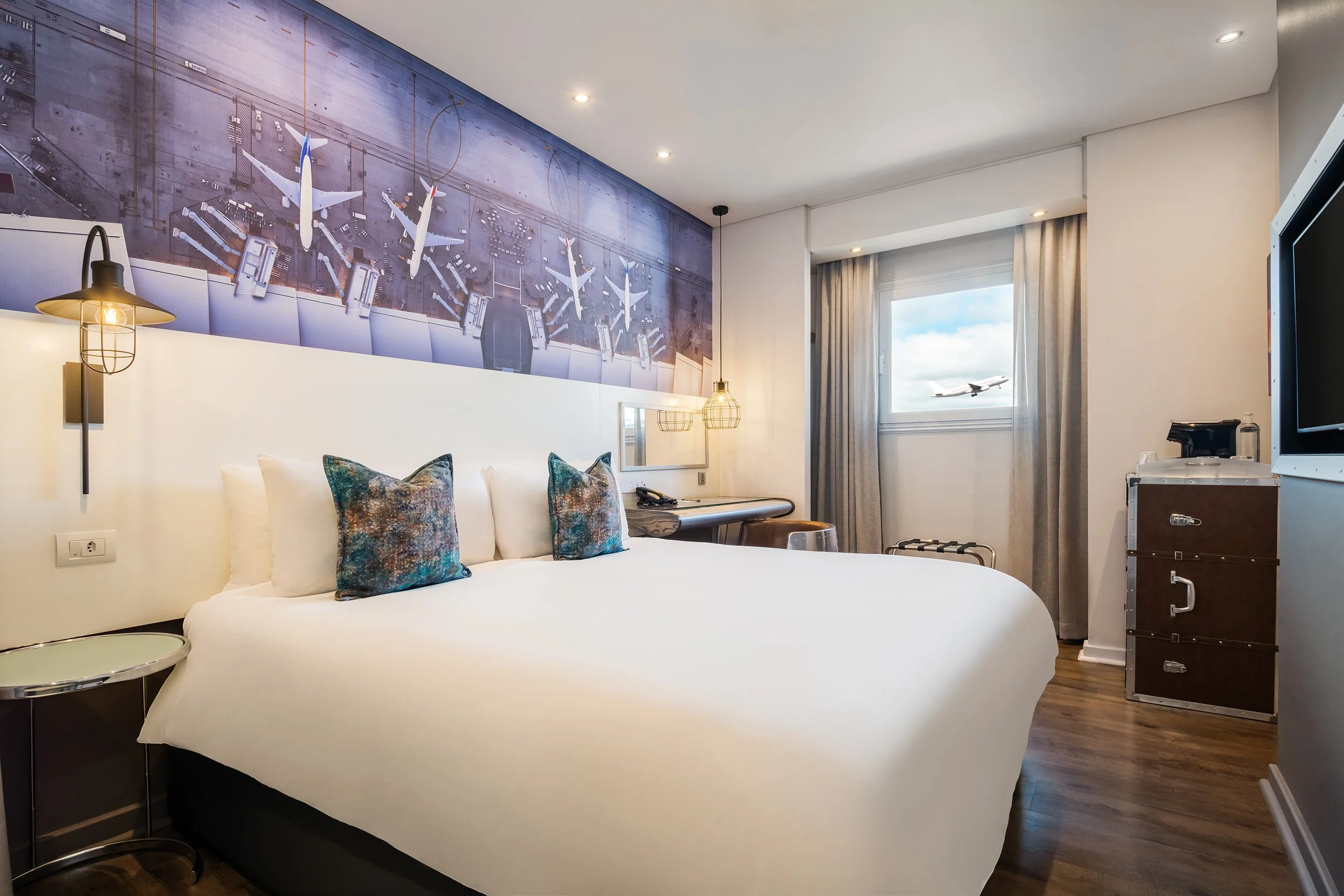 PH_JNBOR_Room_Premium_1.jpg