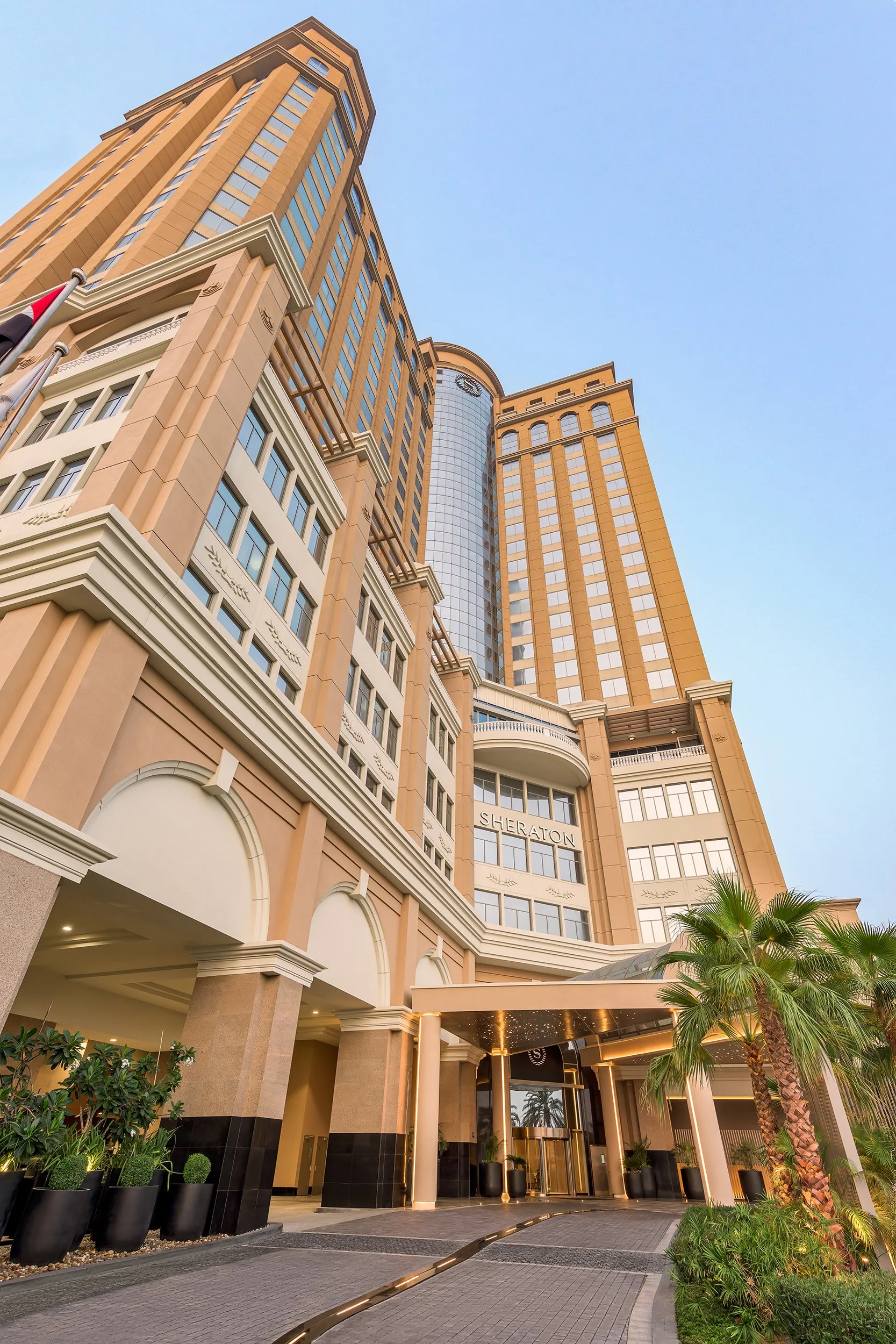 SHE_DXBML_Exterior_Portrait_Day.jpg