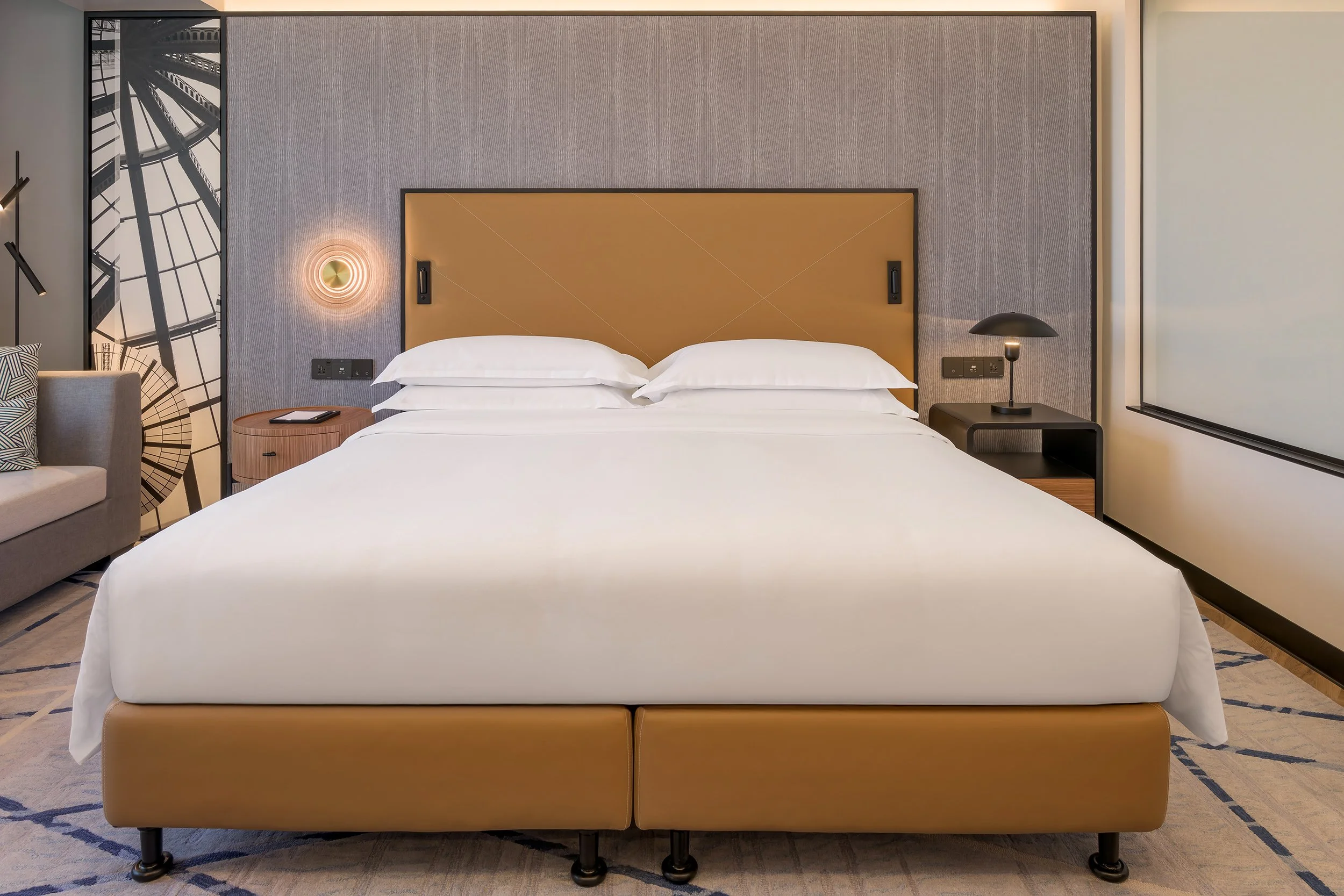 SHE_DXBML_A_Suite_39_Family_Suite_Bedroom_2_2.jpg