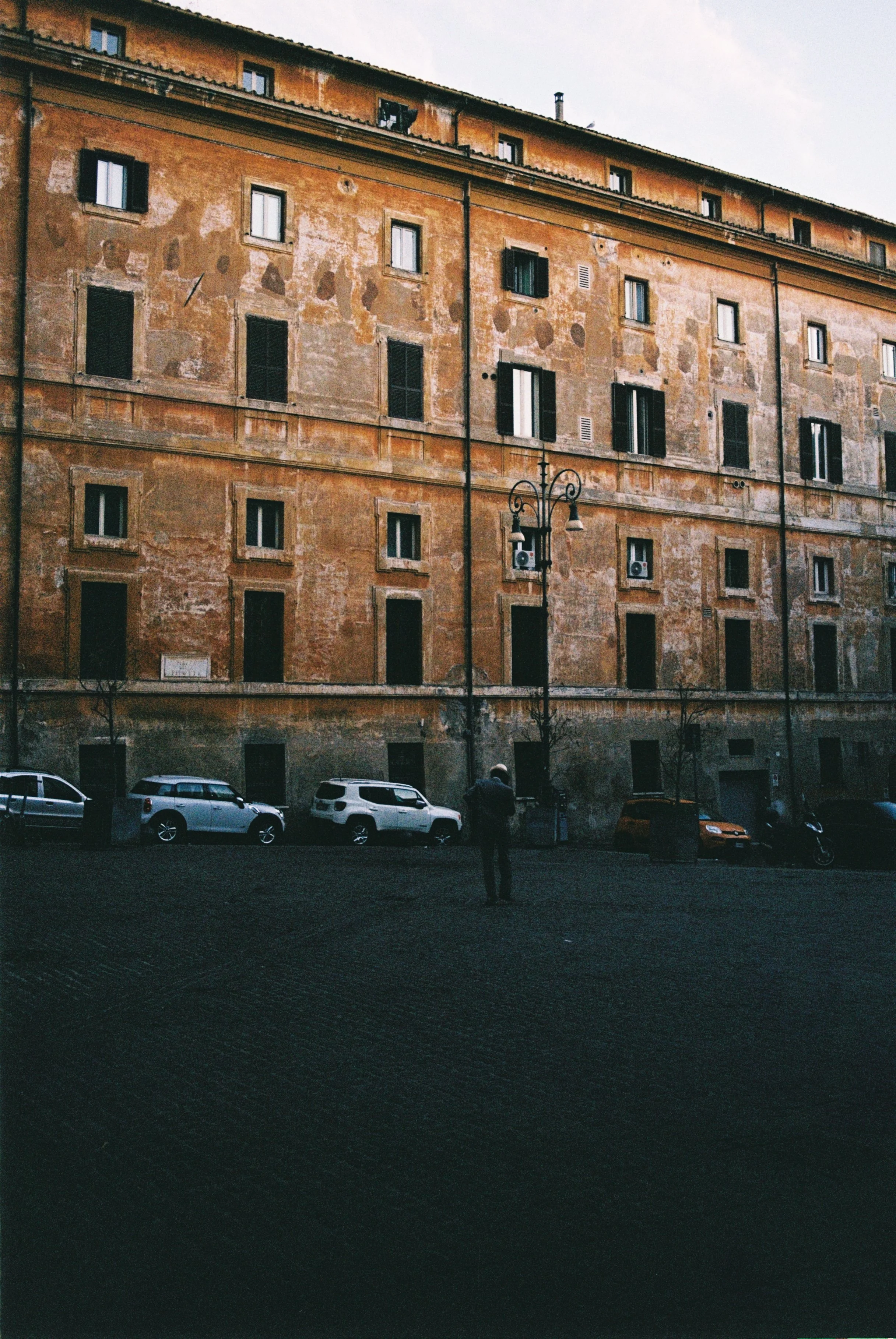 R1-03387-0007.jpg