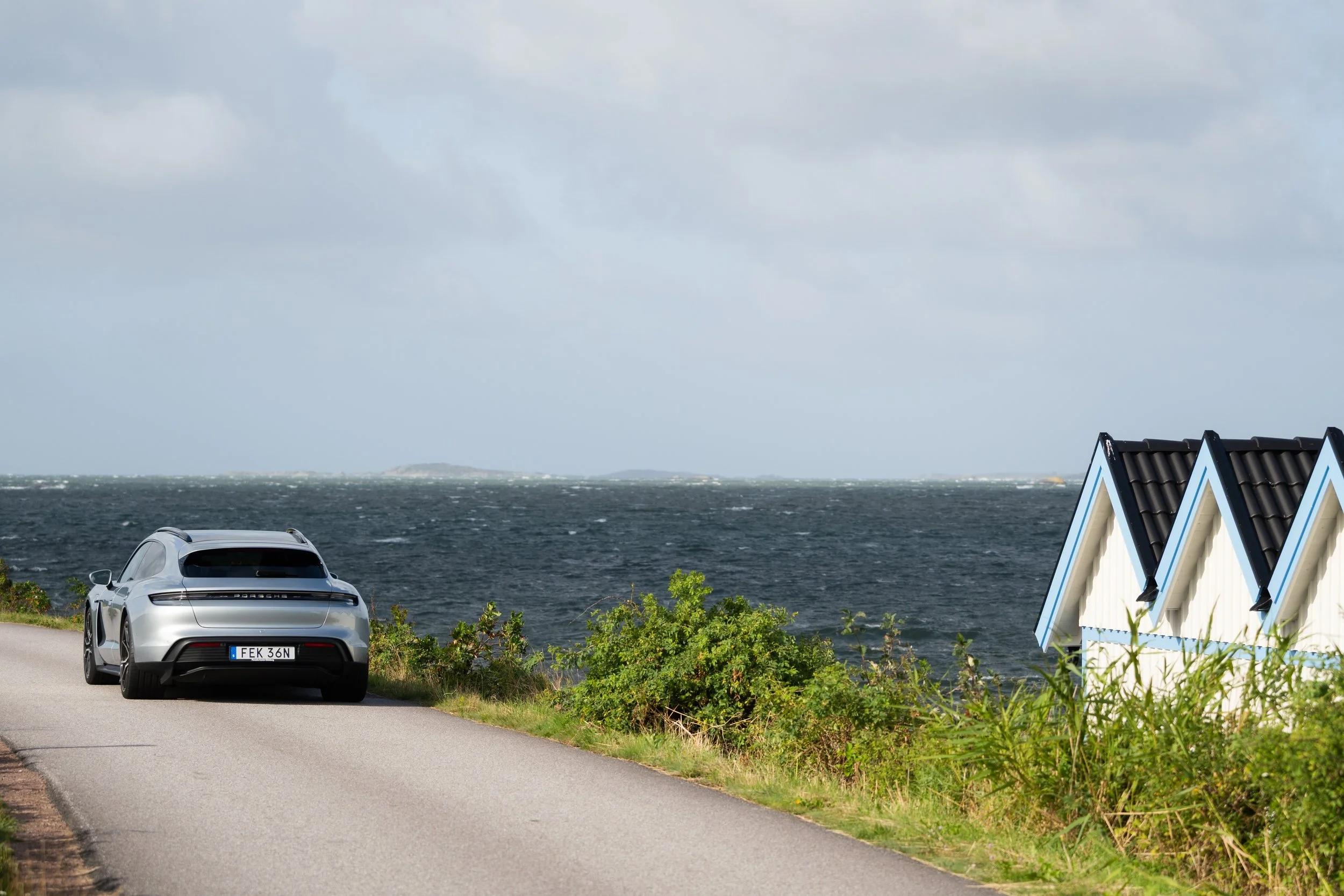 Porsche Taycan-03.jpg