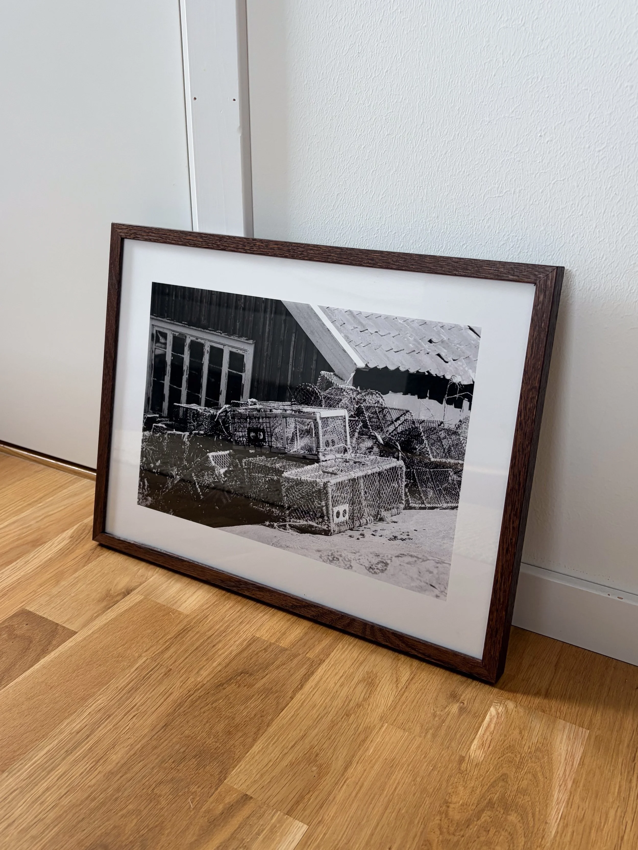 Redskap Fine Art Framed 40 x 30 cm