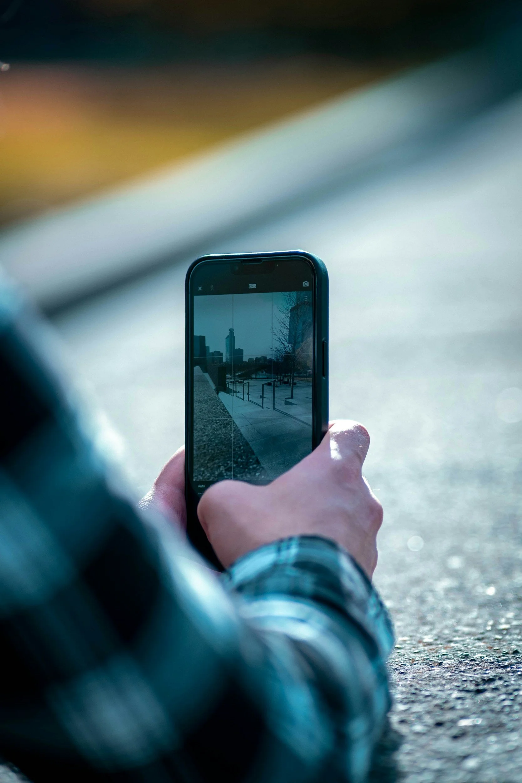 ONE LIGHT. ONE PHONE. BIG IMPACT