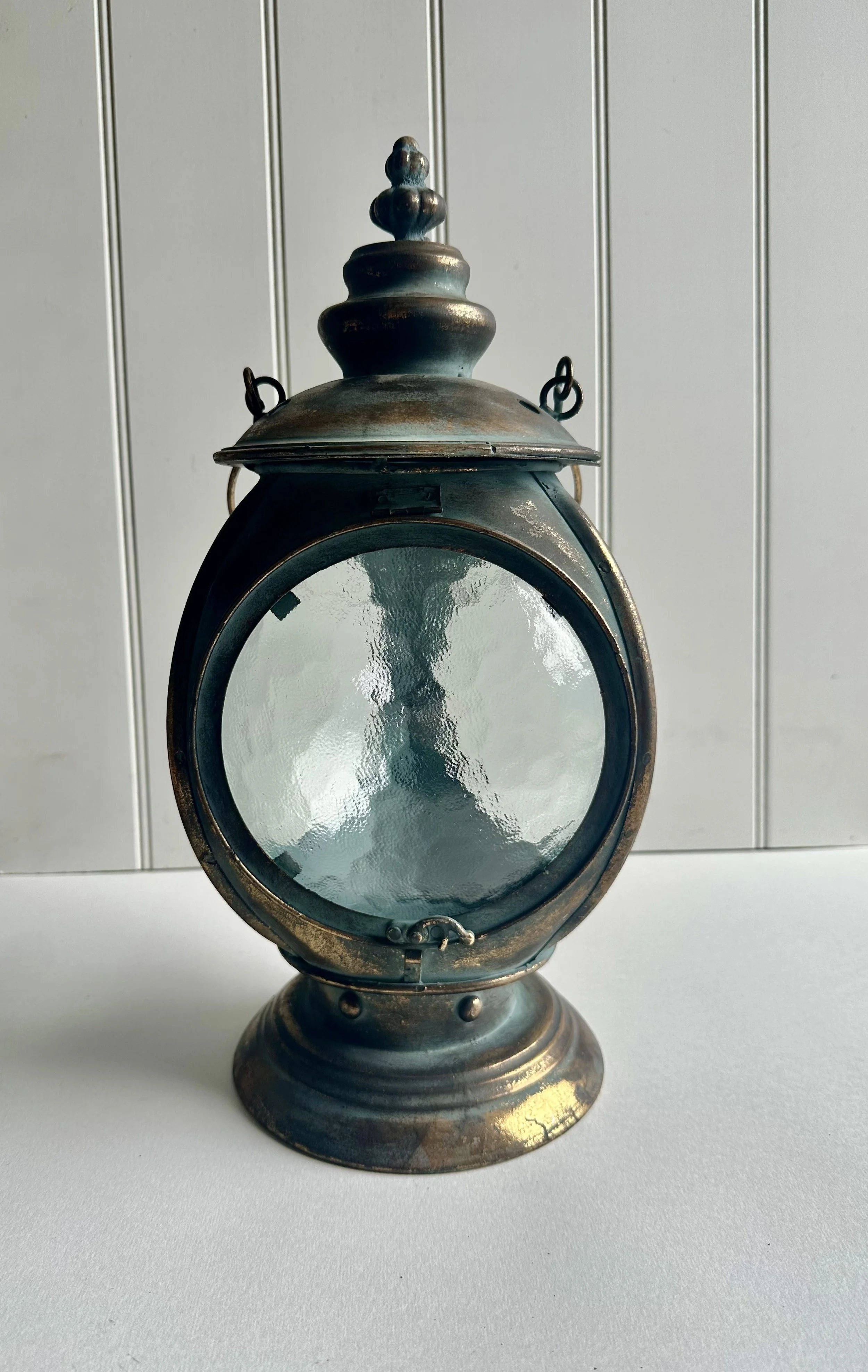 lantern 3 window 1.jpg