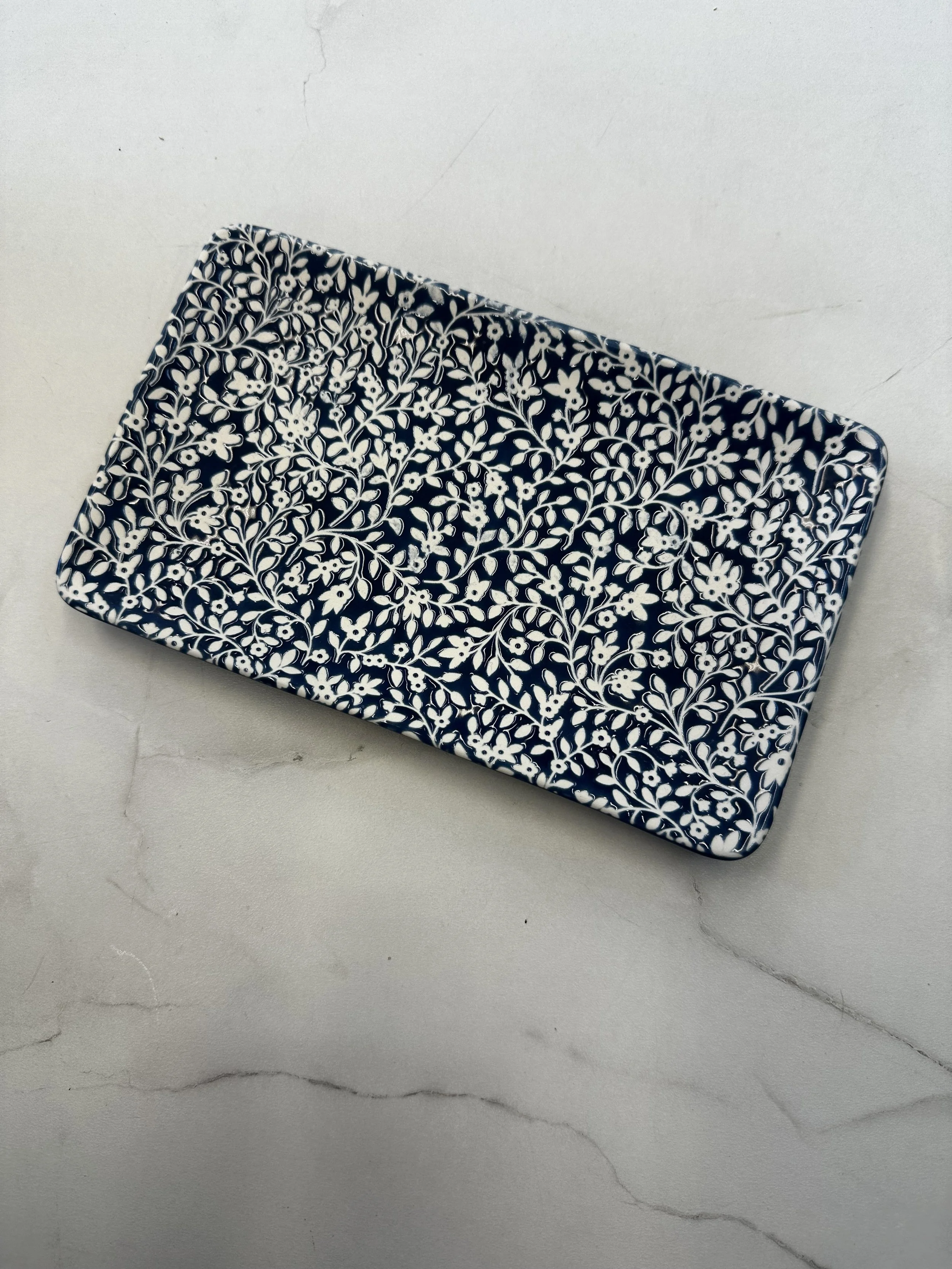 navy trinket tray 1.jpg