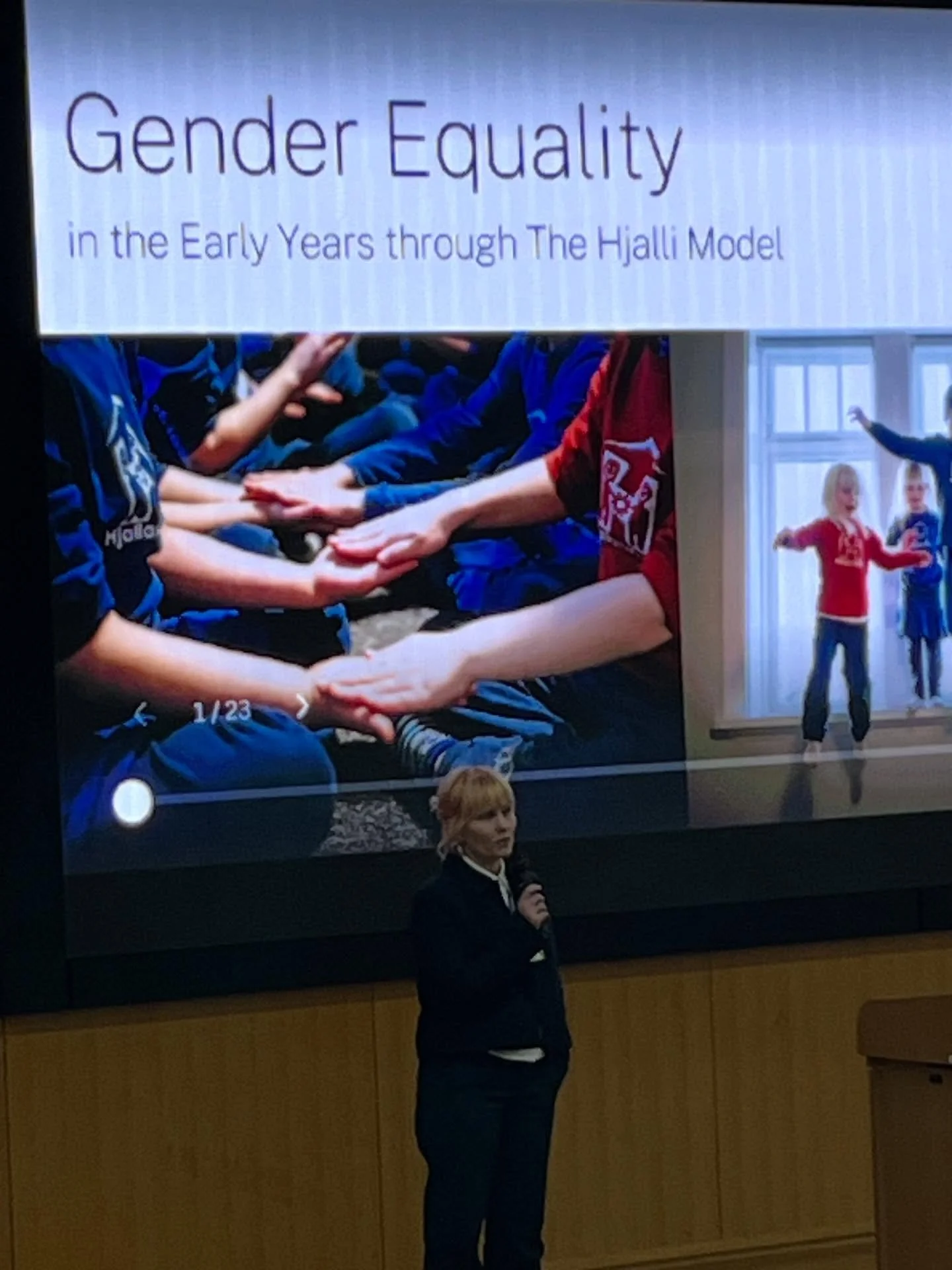 Hjalli プレゼンテーション　フォーラム.jpg