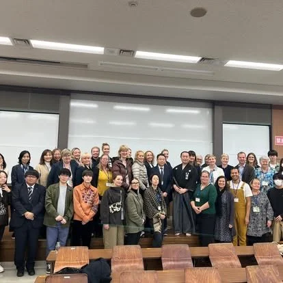 学習院集合写真.jpg