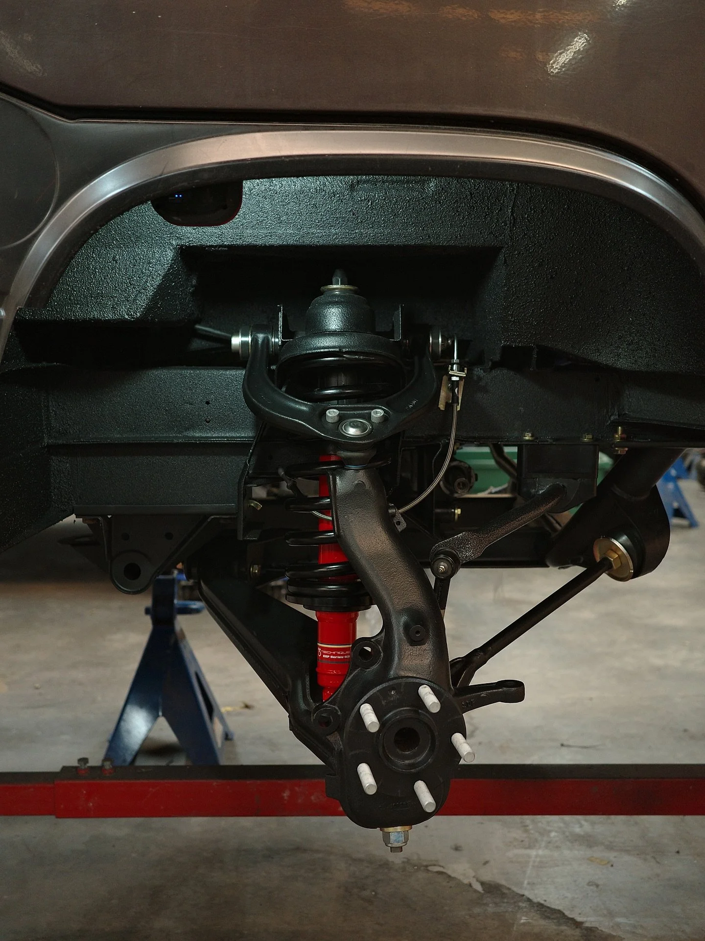 Making solid progress on the 1985 Westfalia Syncro conversion. Chassis is put back together and it&rsquo;s off the rotisserie. 

Really happy with how everything is shaping up so far and feeling very grateful to have the opportunity to work for such 