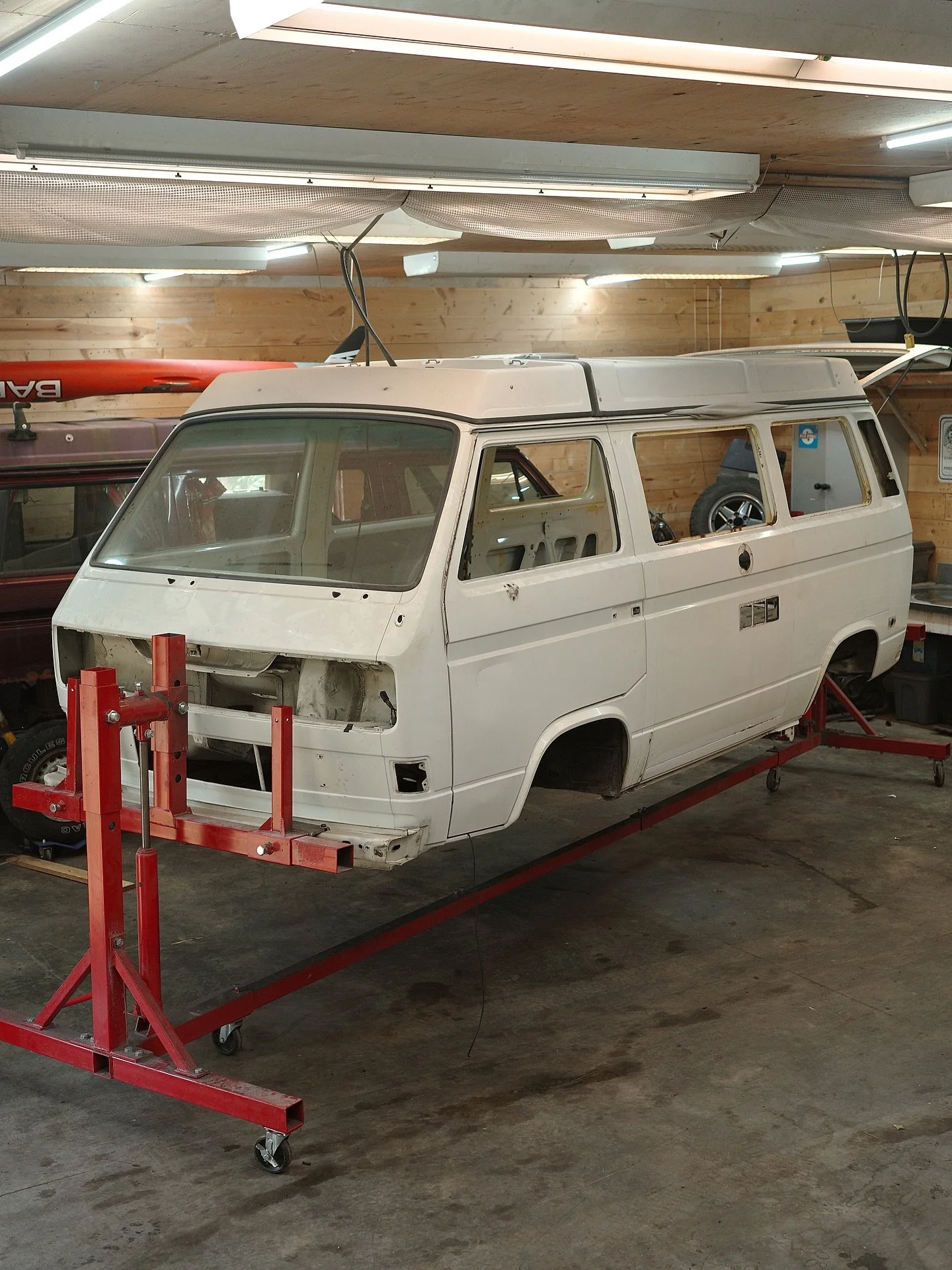 Getting started on the 3rd Syncro conversion for this summer. Ultra clean single family owned Westfalia in for some major upgrades and lovin. First time I haven&rsquo;t had to cut the trailing arm bolts to take the arms off 🕊️ These California vans 