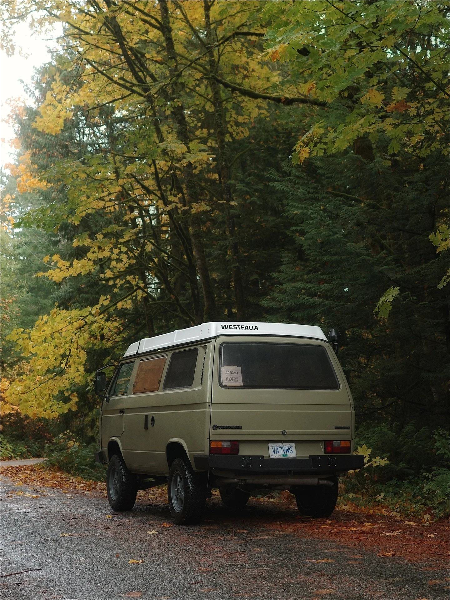 Sending the Joker Syncro restoration home today 🎉. 

Watching our first full nut-and-bolt restoration leave the shop is a bittersweet feeling. Nothing went untouched: TDI rebuild and conversion to Electronic injection, full suspension overhaul, majo