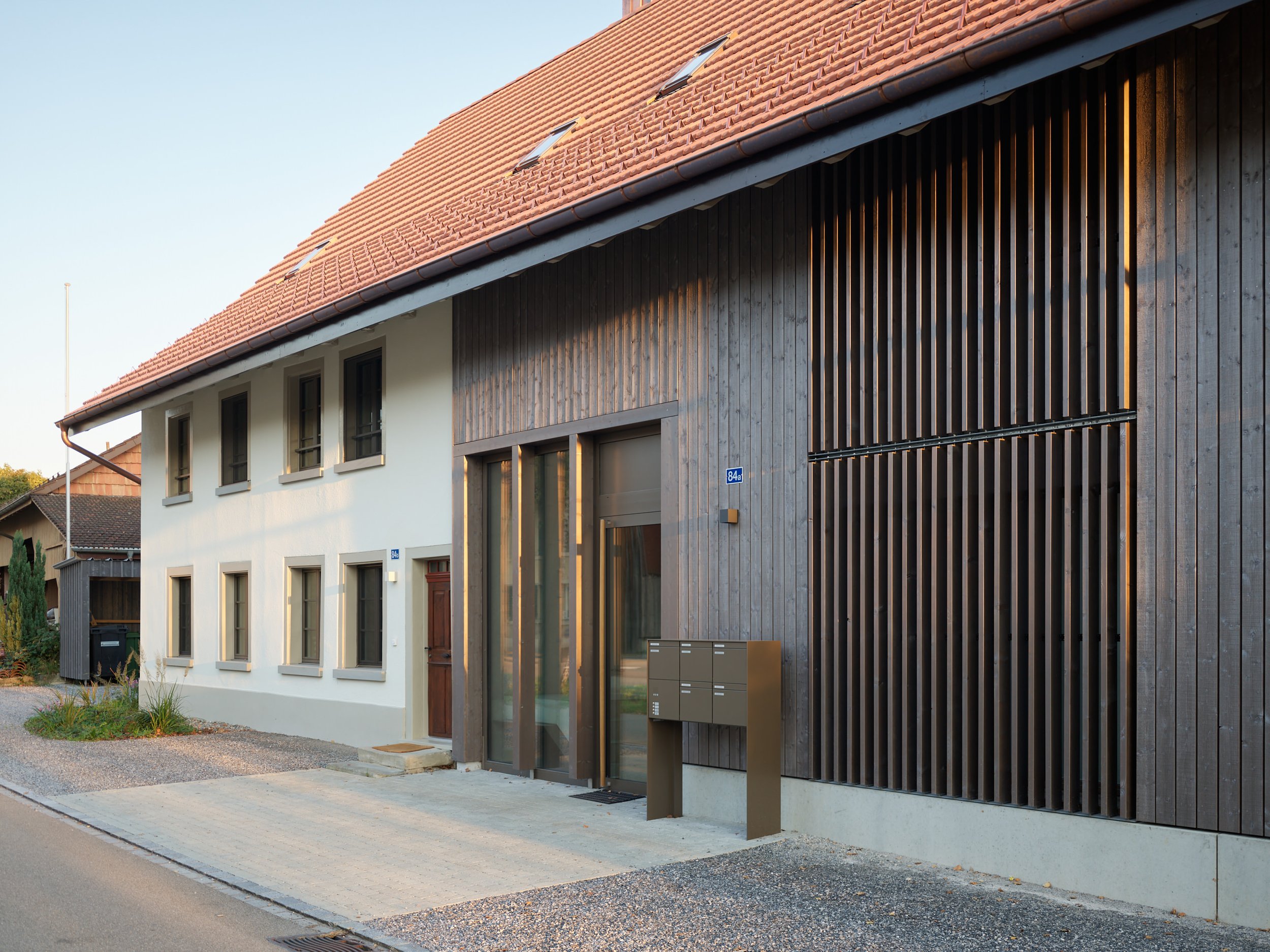 011 Eigang_Vorplatz.jpg