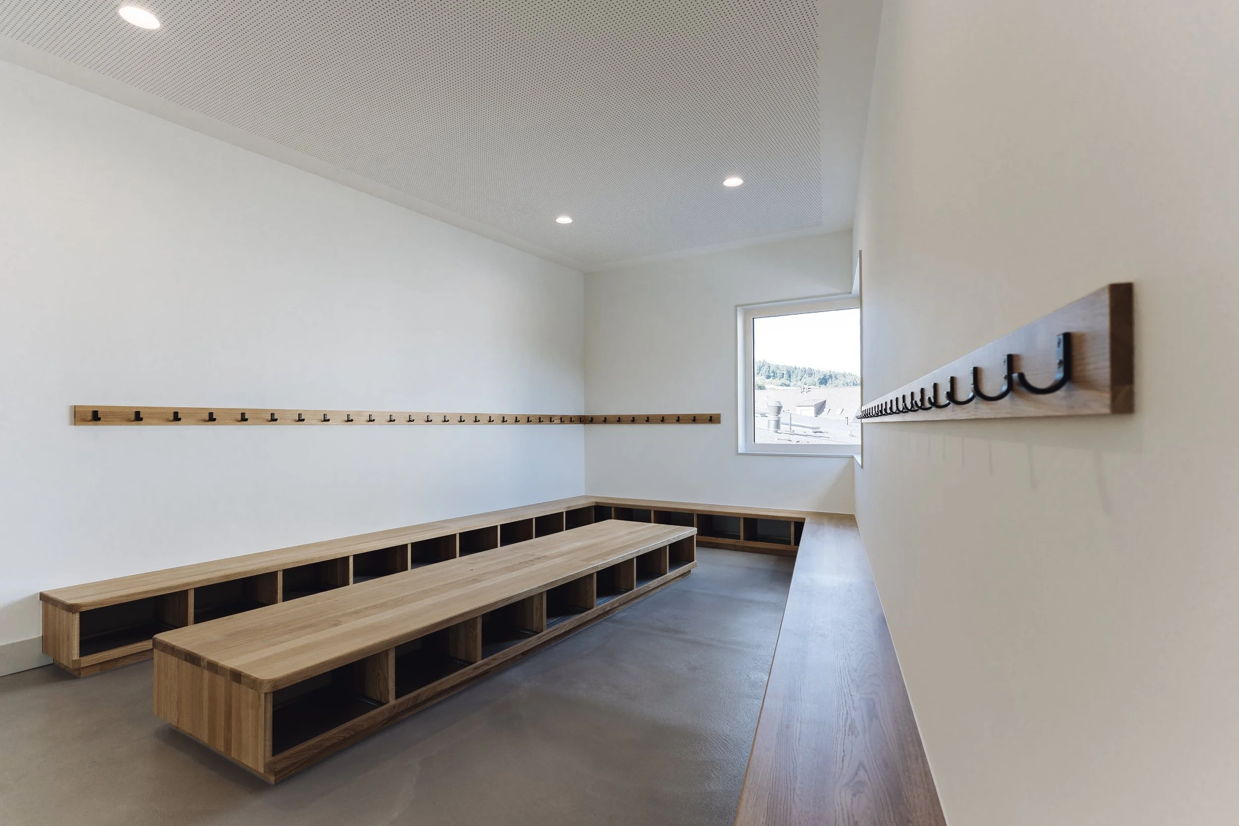 008_Garderobe-min.jpg