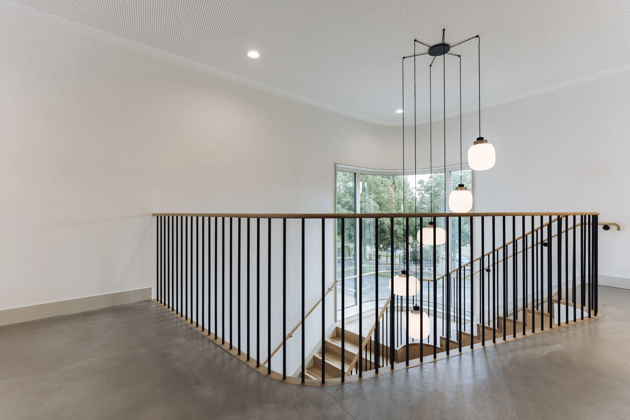 007_Entree OG-min.jpg