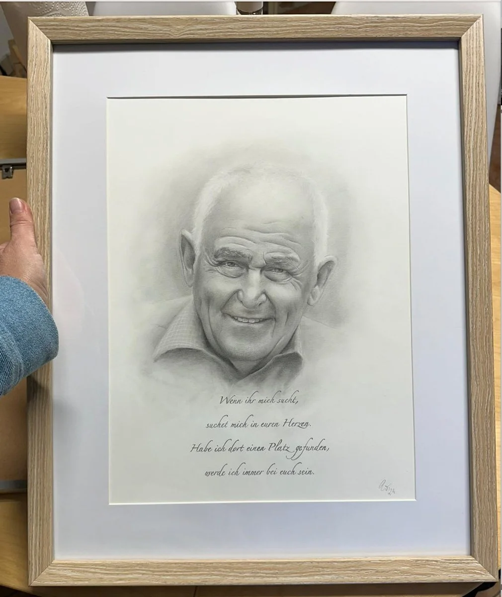 Portrait nach Fotovorlage gerahmt