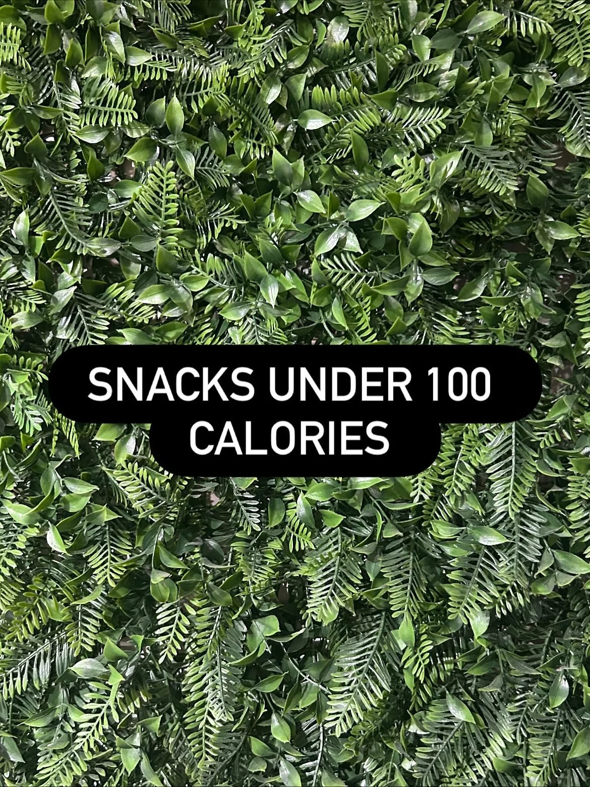 SNACKS UNDER 100 CALORIES 😍 

Remember that you can still enjoy all the foods you love but in moderation! 

If you incorporate the foods you enjoy into your daily routine, you won&rsquo;t feel like you&rsquo;re missing out on the delicious foods. If