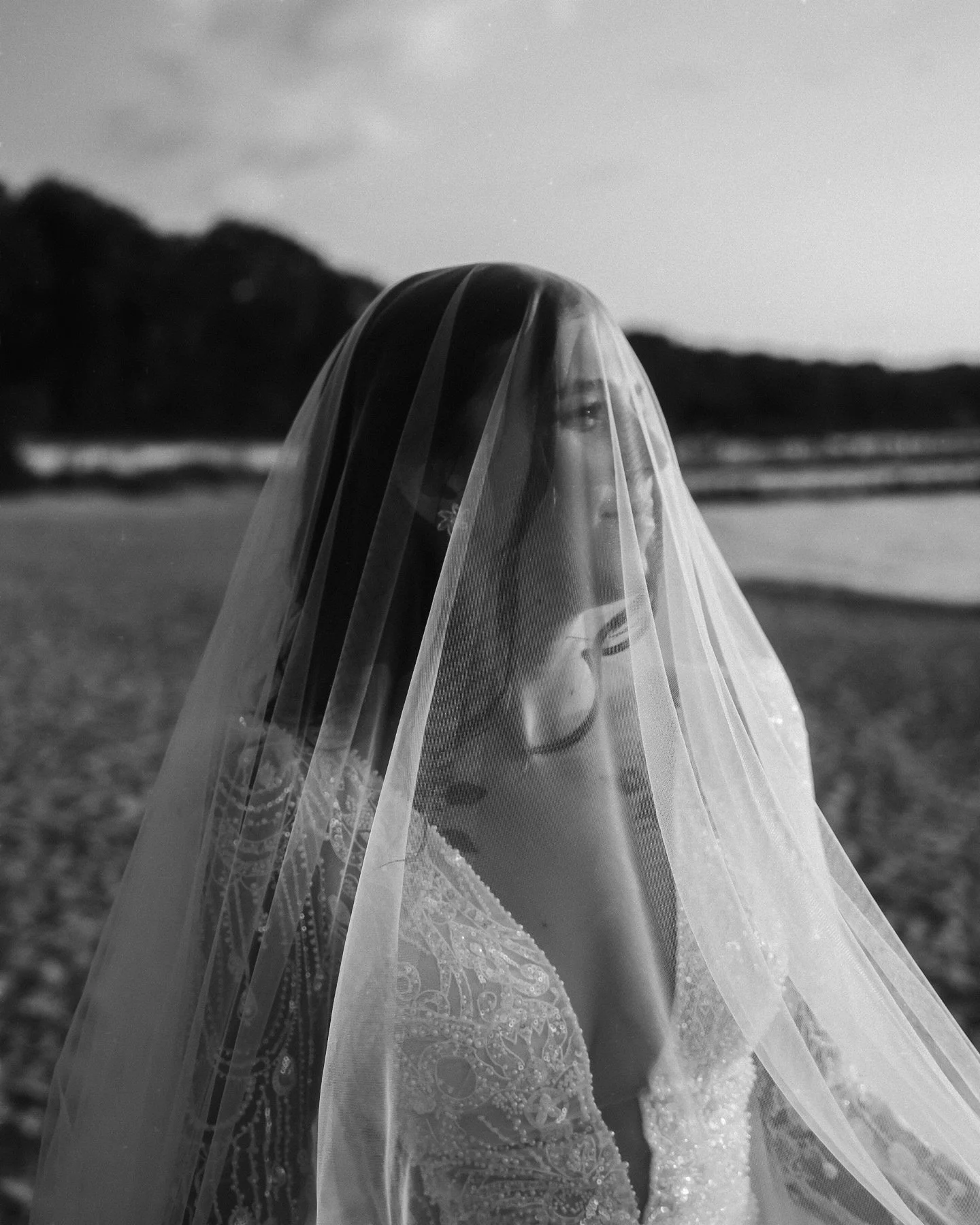 Comment &ldquo;OFFER&rdquo; to find out the offer I&rsquo;ll be running for the entire month of September. If you&rsquo;re planning your wedding for 2026, keep your eyes peeled 🫶🏼

#berlinweddingphotographer #irishwedding #candidwedding
#destinatio