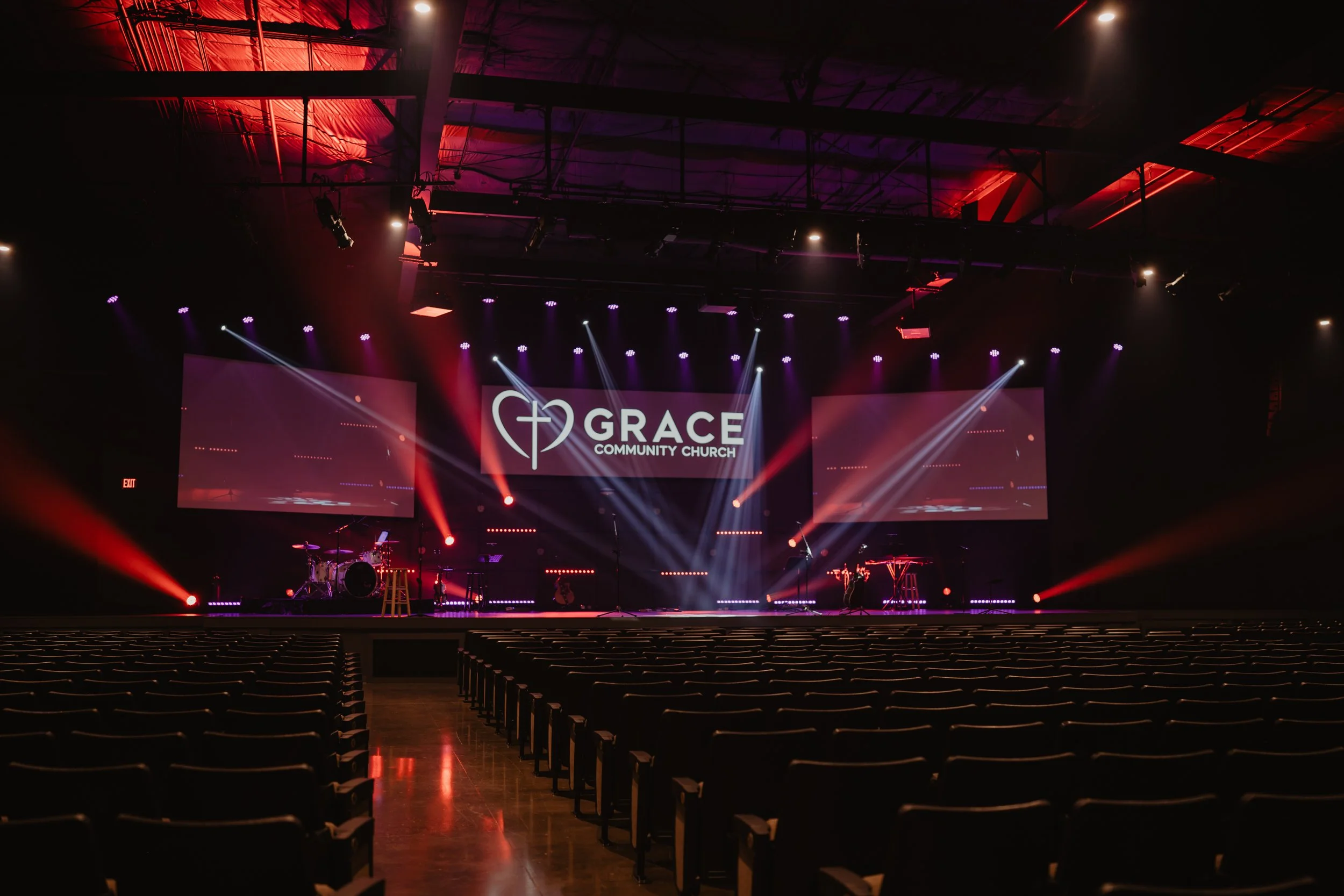 WEB_MOD WORSH_GRACE COMM_6.jpg