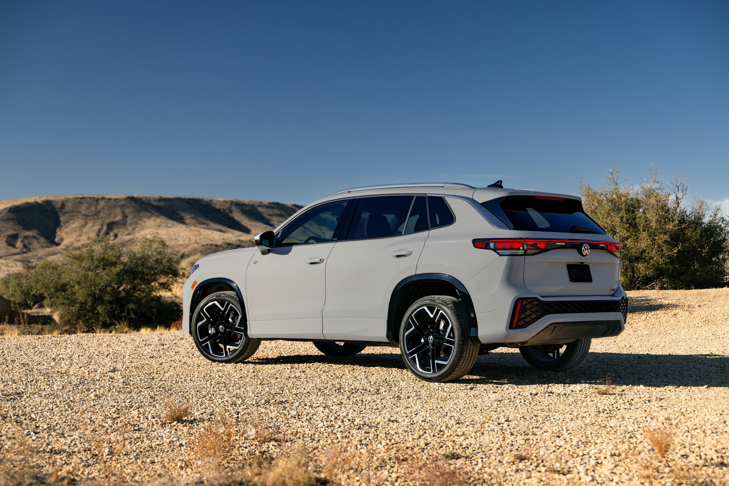 2025 VW Tiguan R-Line - Ascott Grey - © Sam Dobbins 2024 - 0917-Enhanced-NR-Edit_RT.jpg