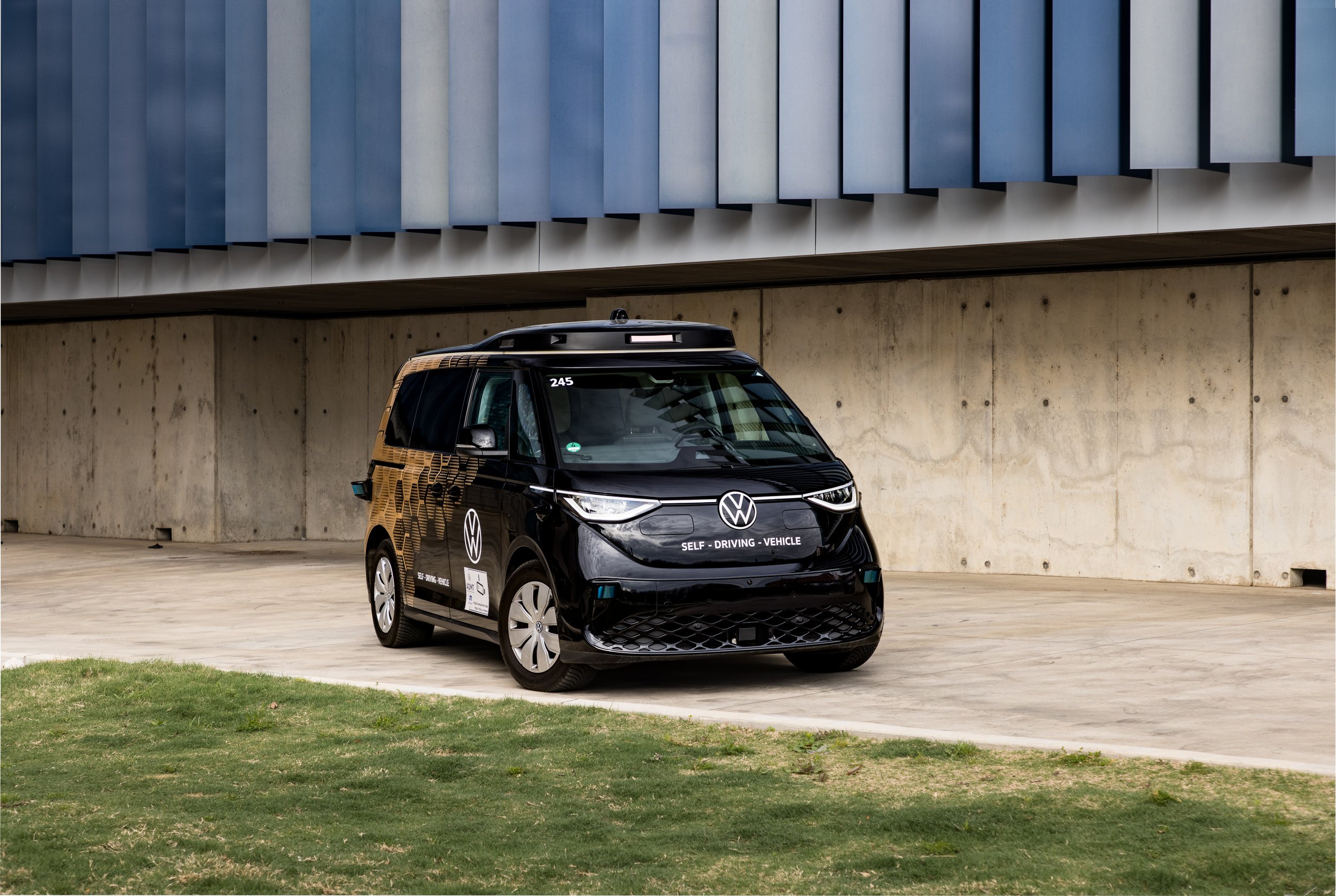 VW ID. Buzz ADMT at SXSW - © Sam Dobbins 2024 - 1581-Edit.jpg