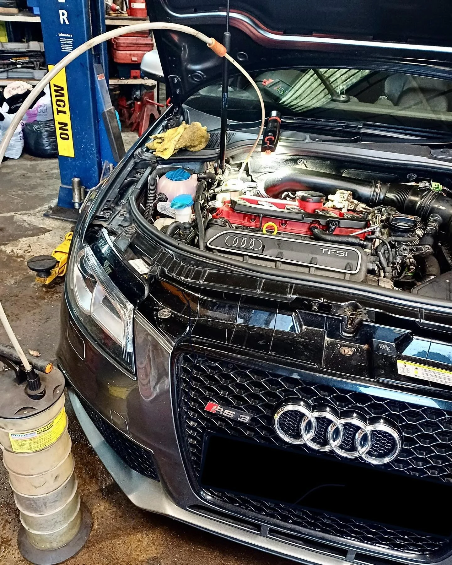 Some of our recent work 🏁

✅ Audi RS3 DSG 8P Quattro 
Full service and health check including air, oil and cabin filters. Brake, oil and anti-freeze fluids changed to manufacturer specification. DSG gearbox oil and filter replaced using genuine main