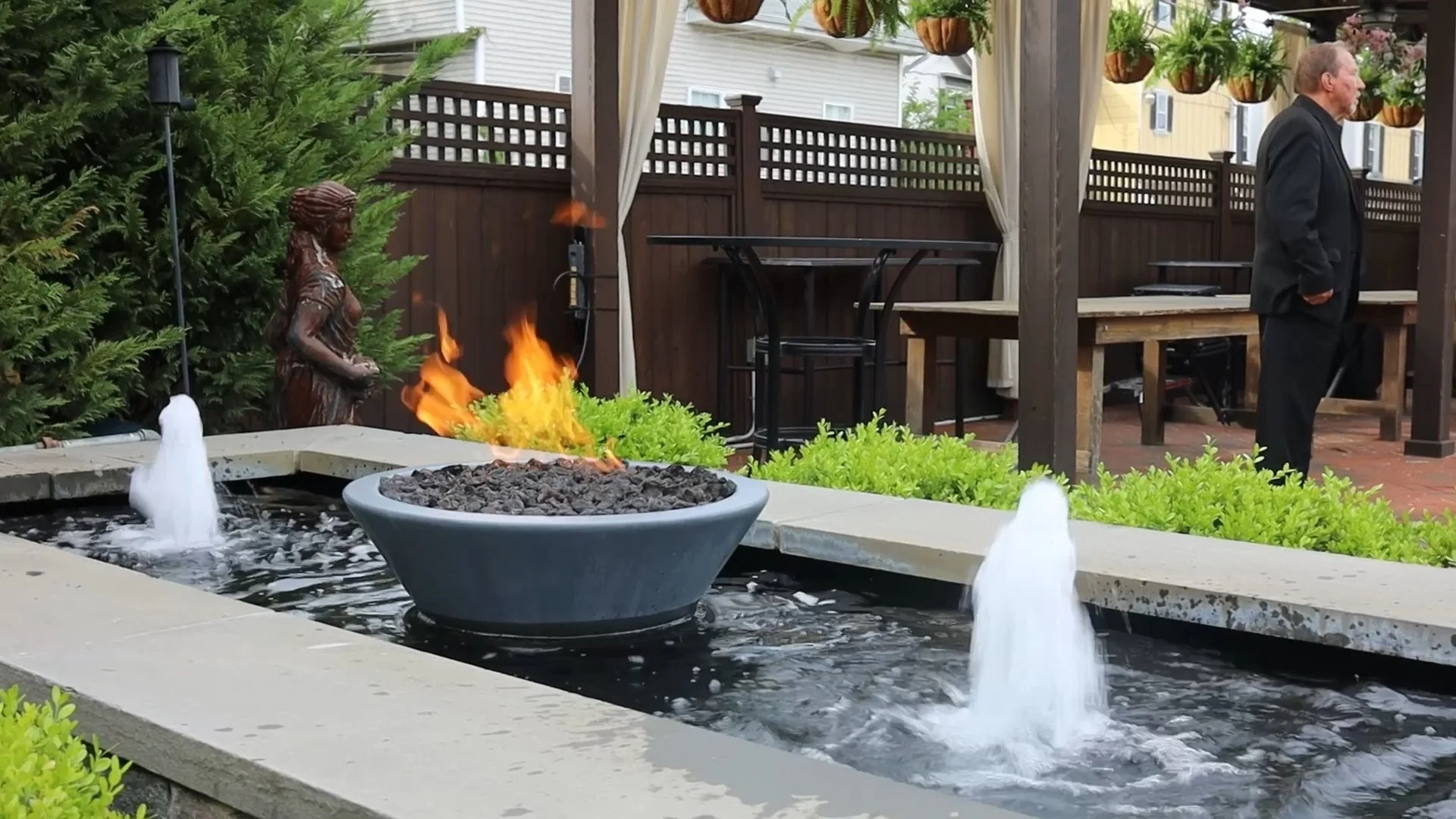 Timeline 1_01_03_27_12.jpg