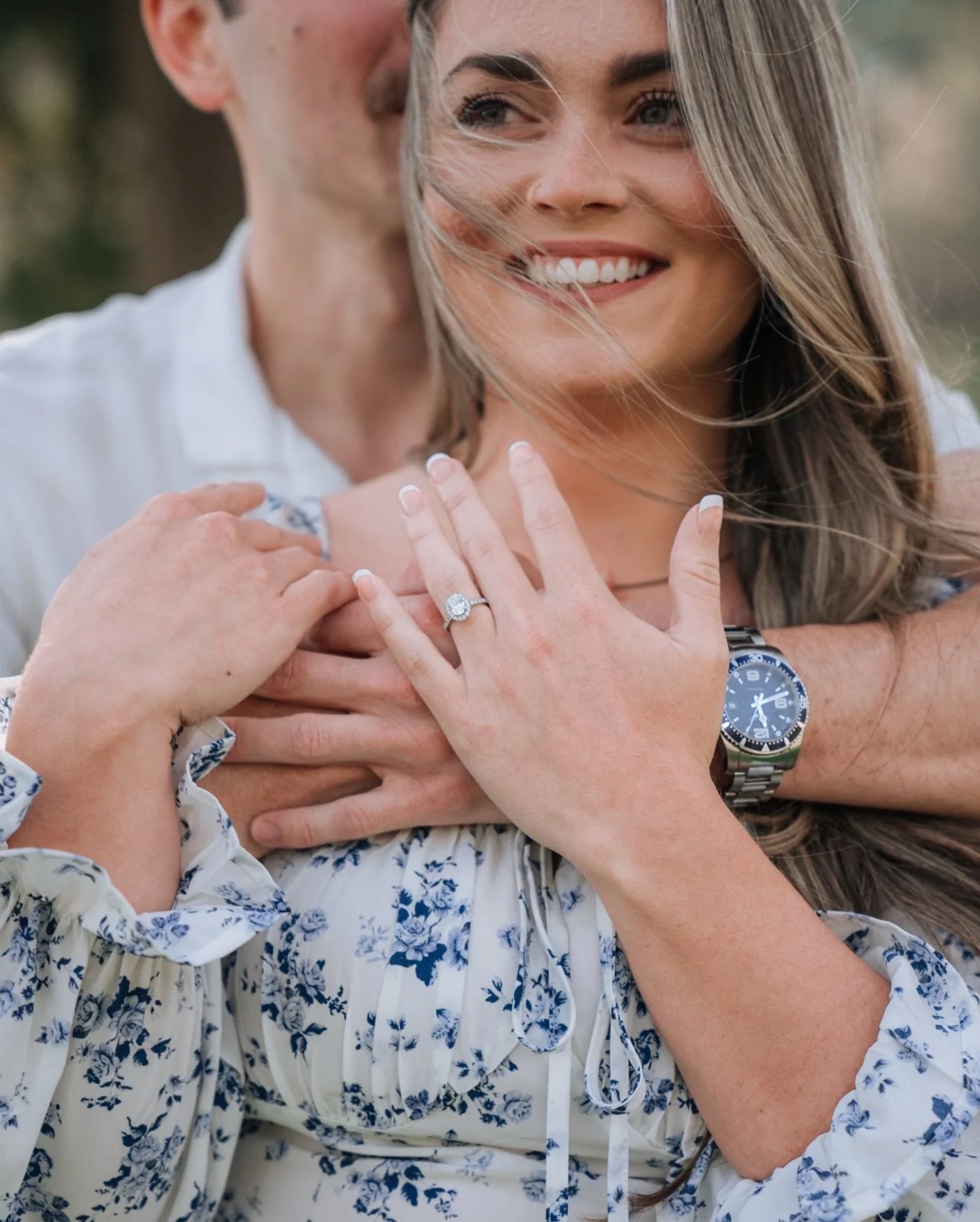 An incredibly warm moment. A short notice photo shoot without a clear plan. In the end, it turned out to be one of the most beautiful proposals of marriage. A plan and preparation are always the key to success, but if there is no time for this, then 