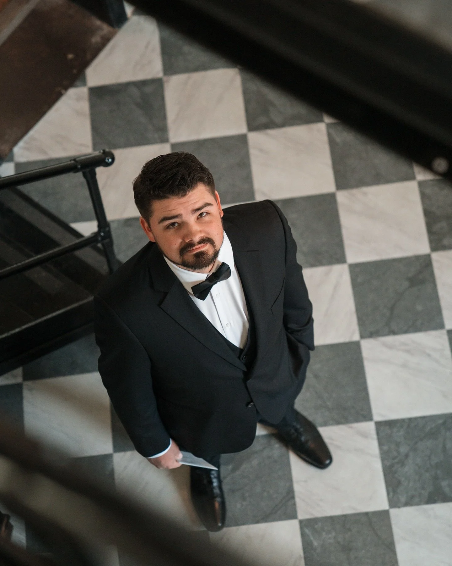 the moment when you&rsquo;re taking a photo of the beautiful decor at the venue and the groom walks by. Can I have a shot of you?
⠀
Venue: @thehistoricdallasjail 
Photographer: @roman.travelweddings