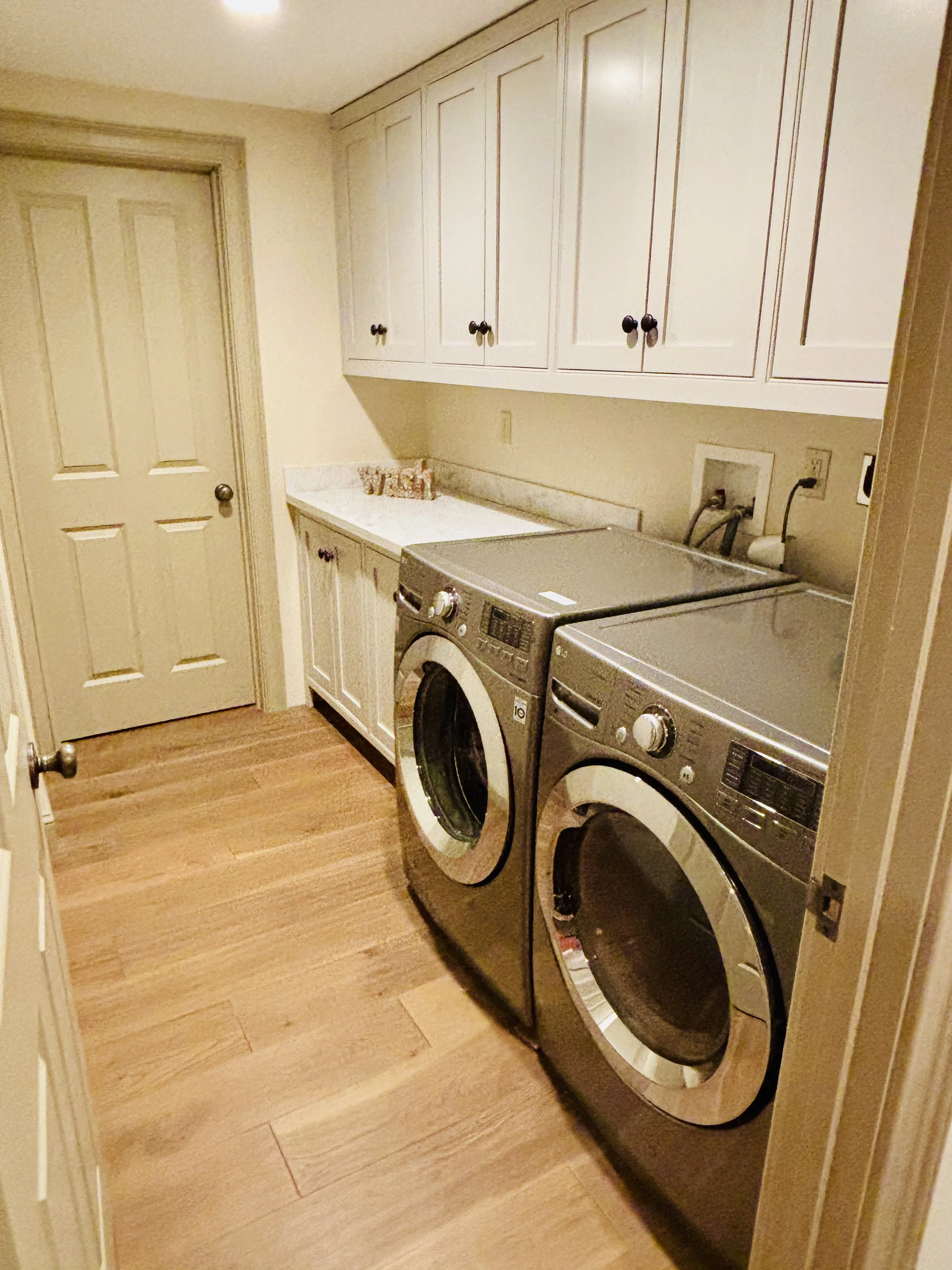 laundry lower level.jpg