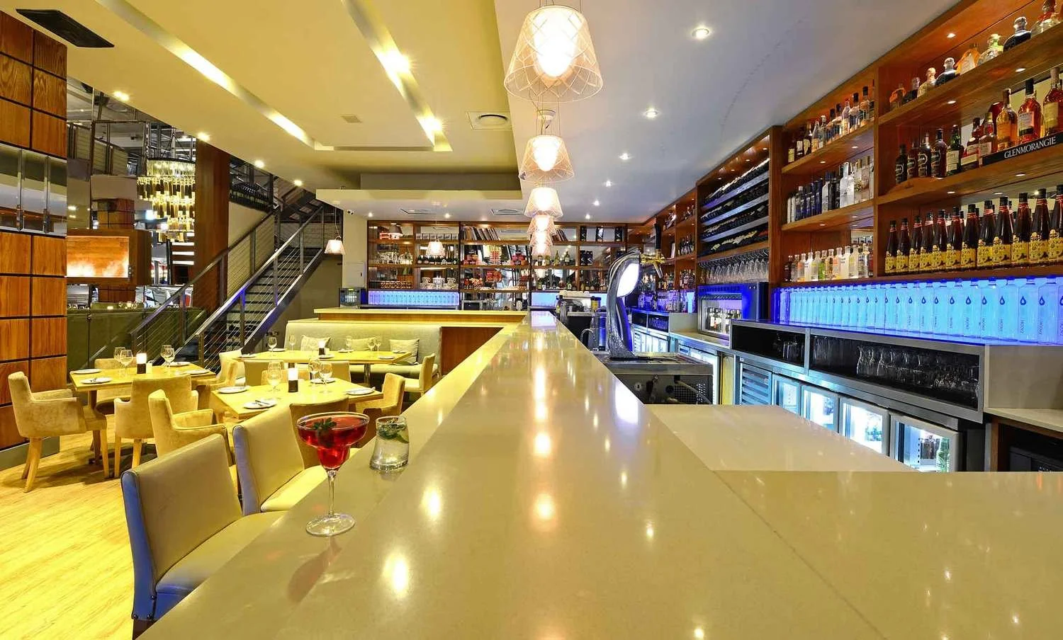 Kitchen+bar+5.jpg